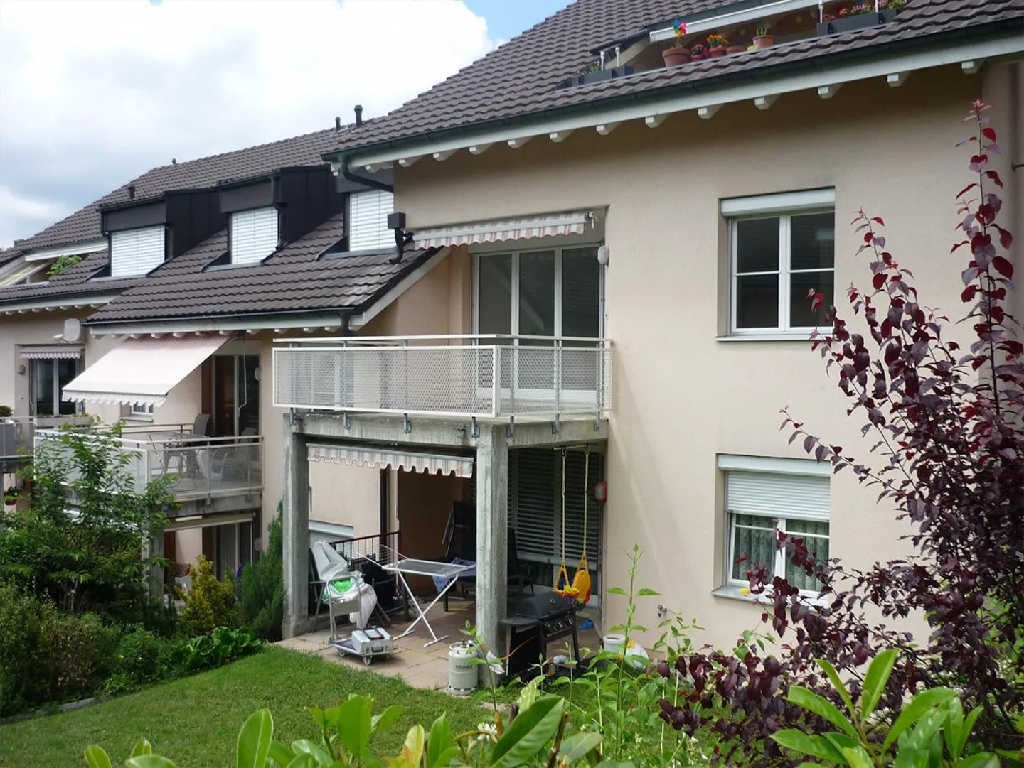 Spacious, quiet 2.5-room apartment with balcony - Photo 2 of 10