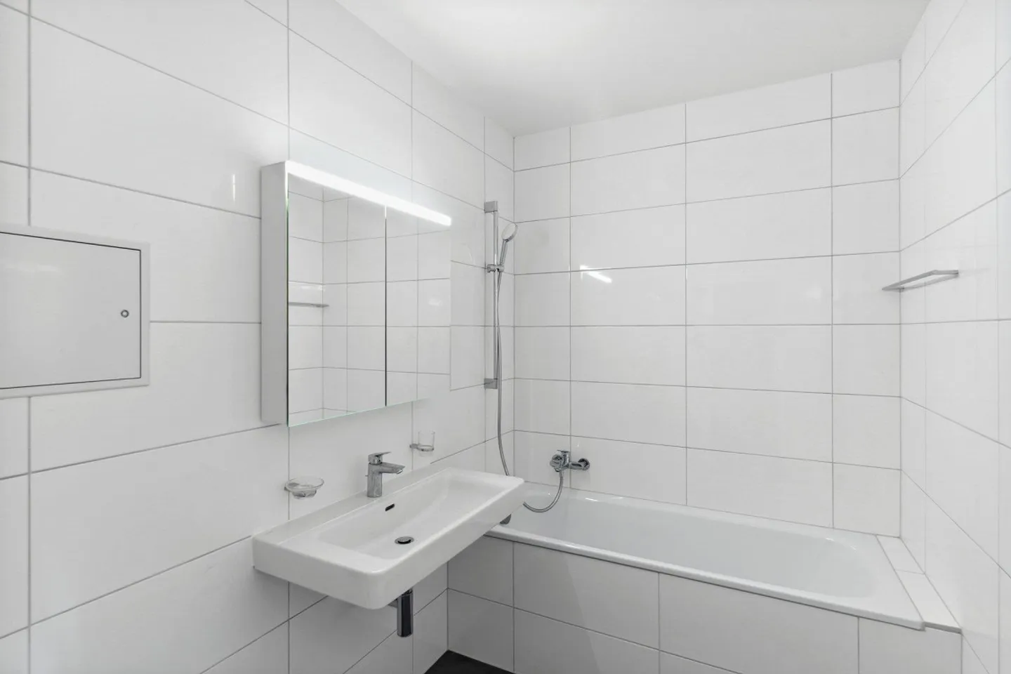 Magnificent 3½ room renovated apartment - Photo 4 of 6