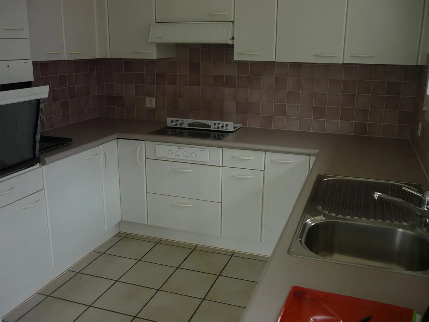 Spacious, quiet 2.5-room apartment with balcony - Photo 3 of 10