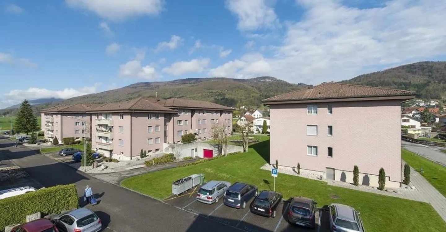 Proximity to Oberbuchsiten Train Station - Photo 1 of 10