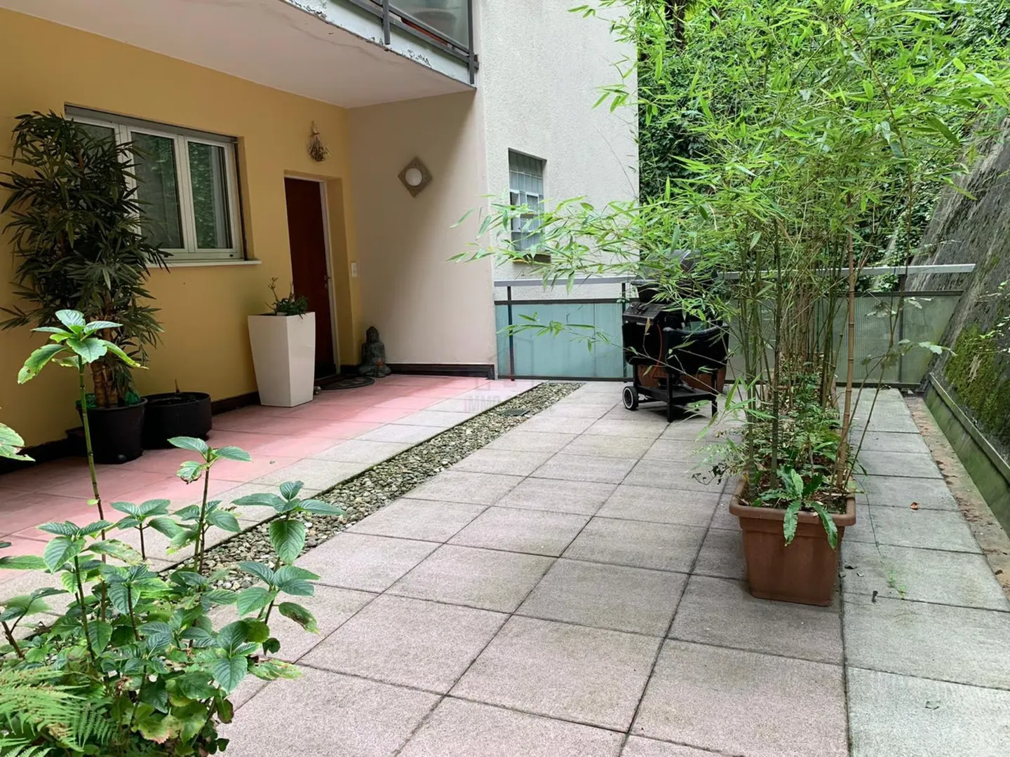 Una vista mozzafiato dal tuo nuovo appartamento - Foto 9 di 10