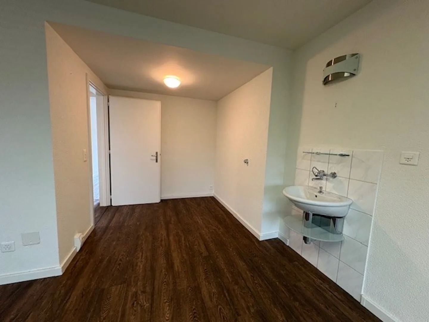 Büro- Praxisfläche - Atelierefläche direkt am Bahnhof! - Foto 5 di 10