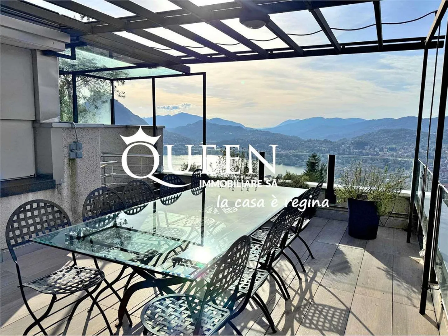 Aldesago : Penthouse avec 5,5 pièces, 320 m², terrasse sur le toit, jacuzzi, vue sur le lac - Photo 12 sur 13
