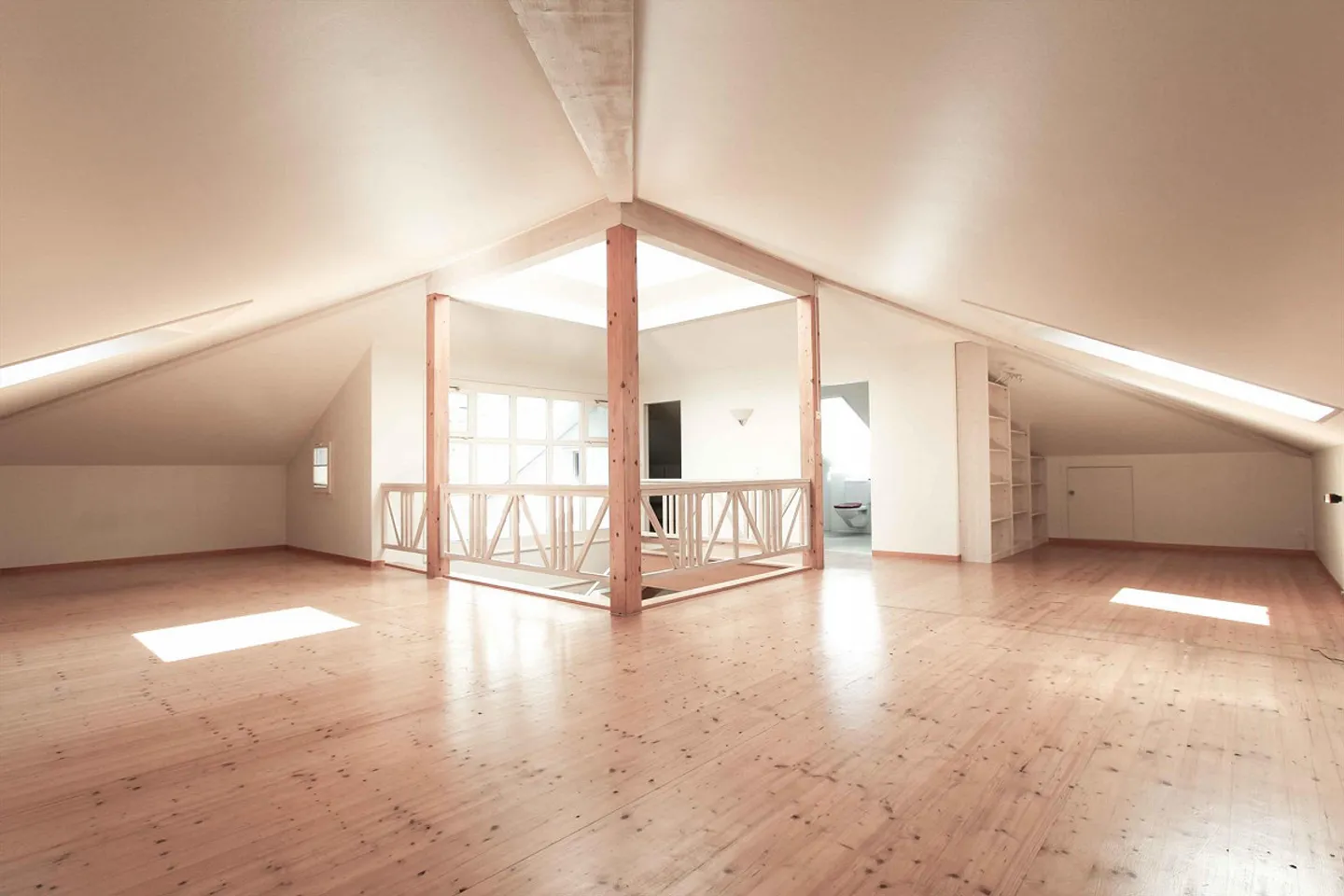 Sentimento Loft Puro: Grande Maisonette Attico 4.5 Stanze (170m²) - Foto 1 di 8