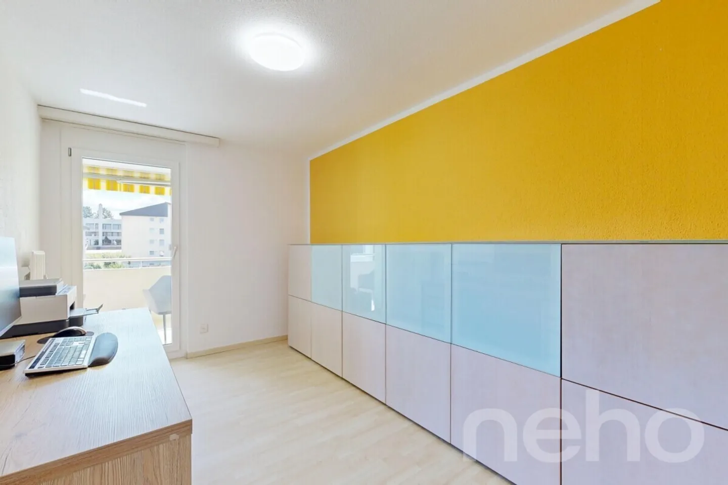 Appartement spacieux de 5,5 pièces avec 2 balcons et ascenseur - Photo 9 sur 12