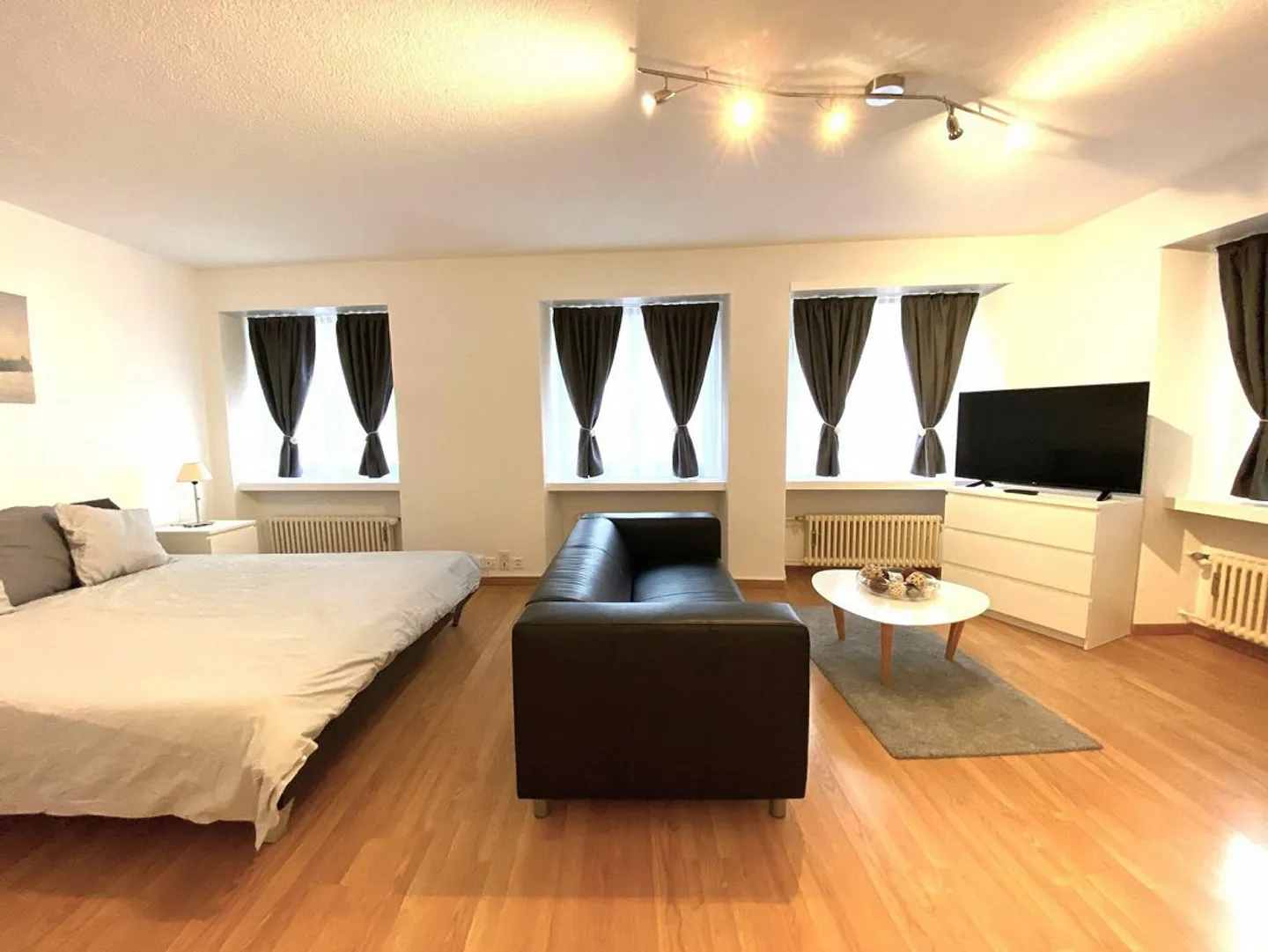 appartement meublé au cœur de Zurich - Photo 1 sur 12