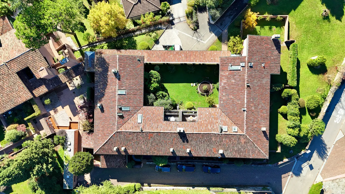 Elegant townhouse in prestigious residence in Lugano - Photo 5 of 32