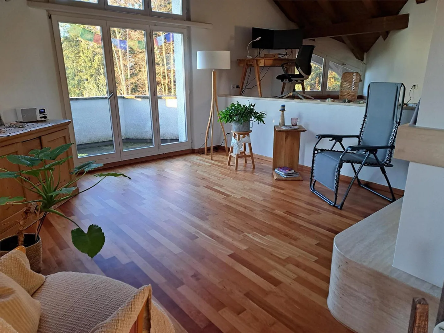 Charmante Dachwohnung - Foto 1 von 1