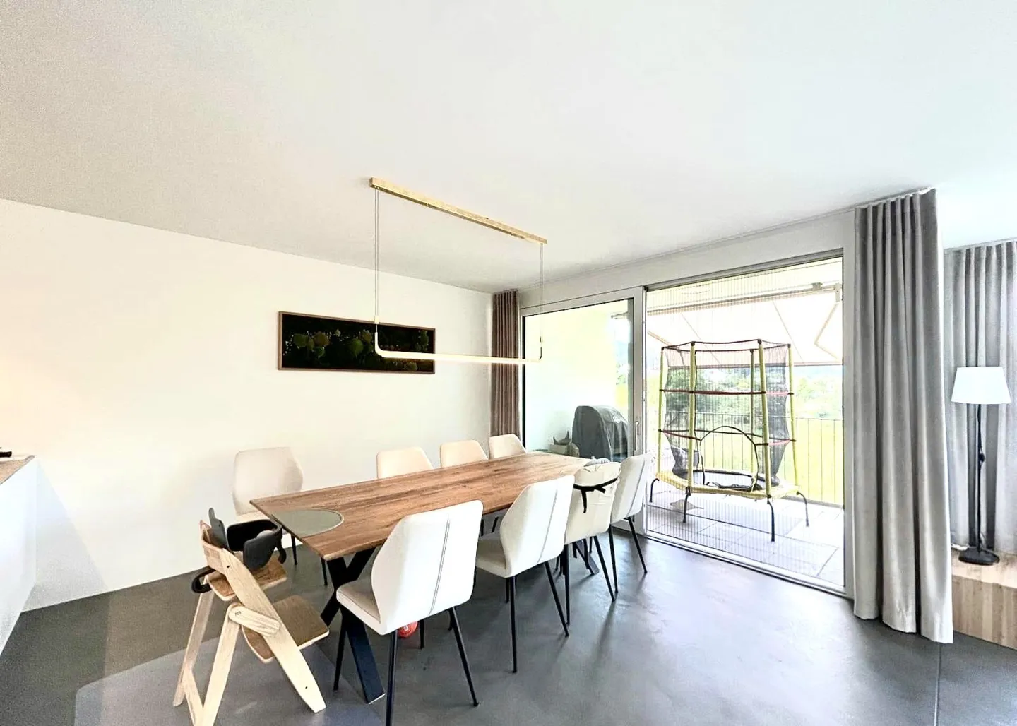 Unique 5.5-room apartment with panoramic views in Hölstein! - Photo 2 of 18
