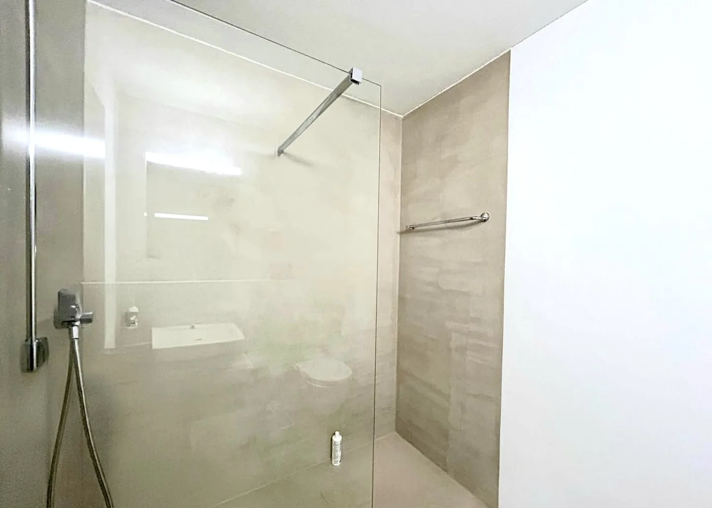 Unique 5.5-room apartment with panoramic views in Hölstein! - Photo 13 of 18