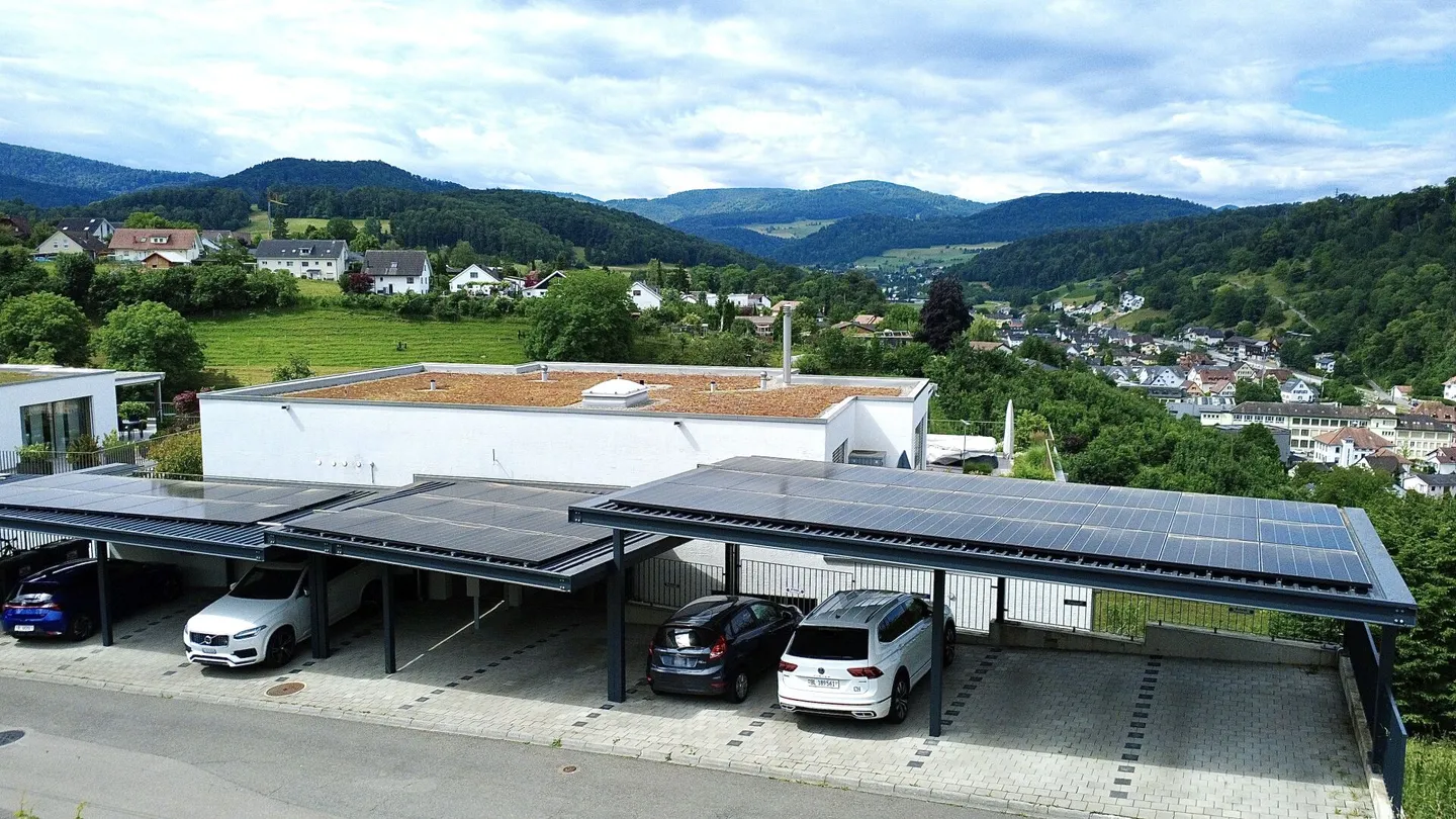 Unique 5.5-room apartment with panoramic views in Hölstein! - Photo 16 of 18