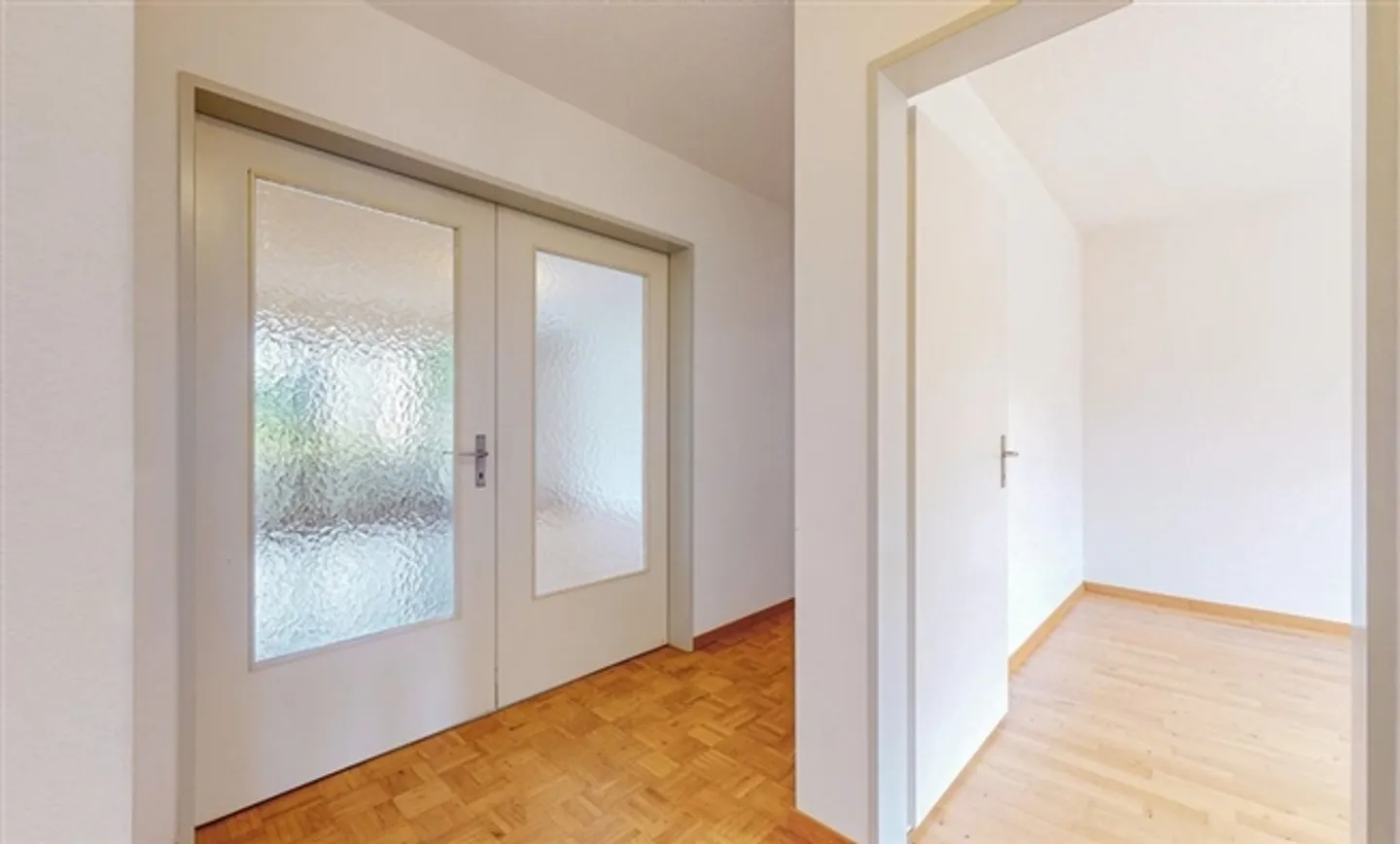 Newly renovated apartment - Photo 5 of 8