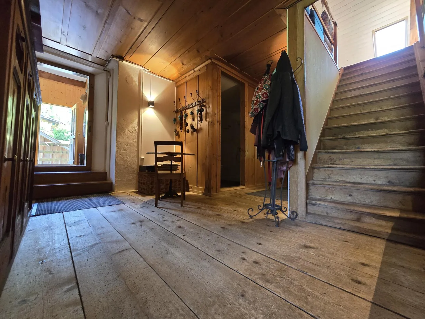 Magnifique bâtiment du 19ème siècle avec espace commercial - Photo 6 sur 16