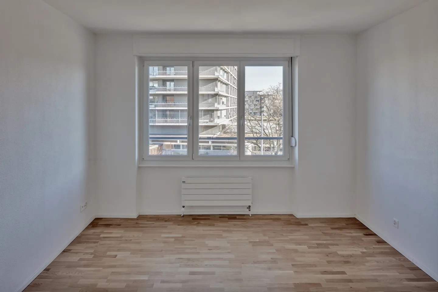 RENT WITHOUT DEPOSIT - Elegant Living in Basel - Photo 9 of 10