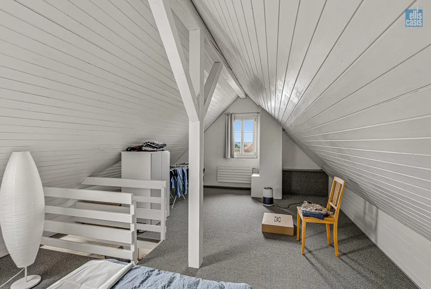 Modernes Mehrfamilienhaus in Russikon - Foto 11 von 22