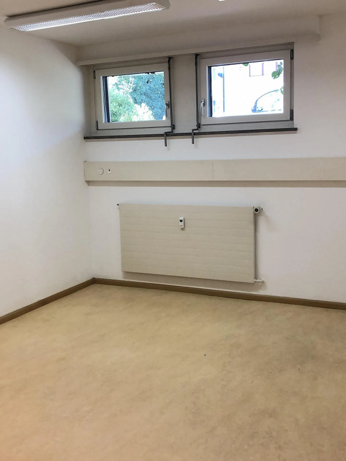 Stanza hobby riscaldata con bagno in comune - Foto 2 di 3