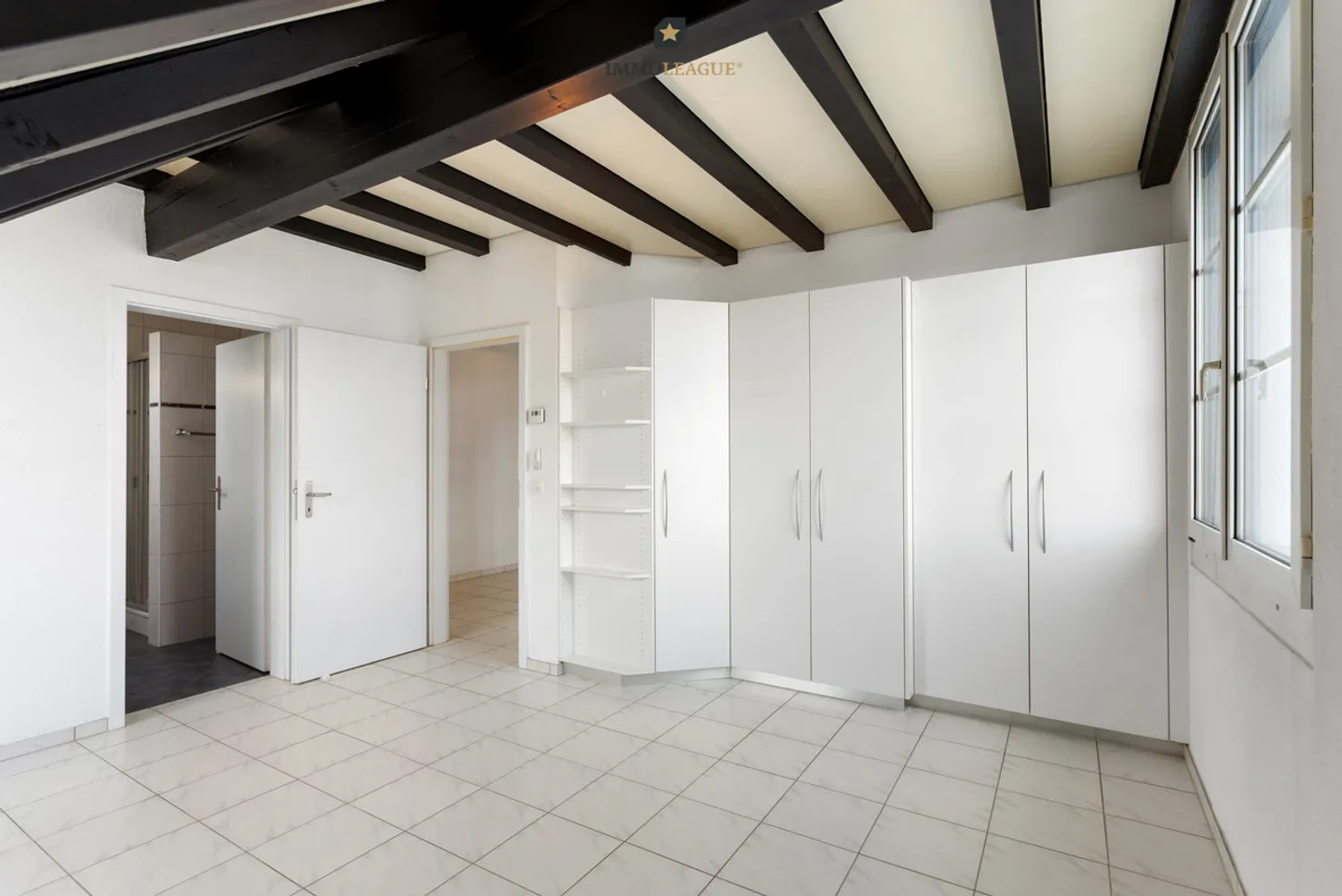 Wohnen am schönen Obersee. Elegante Dachwohnung in Seenähe. - Foto 6 von 11