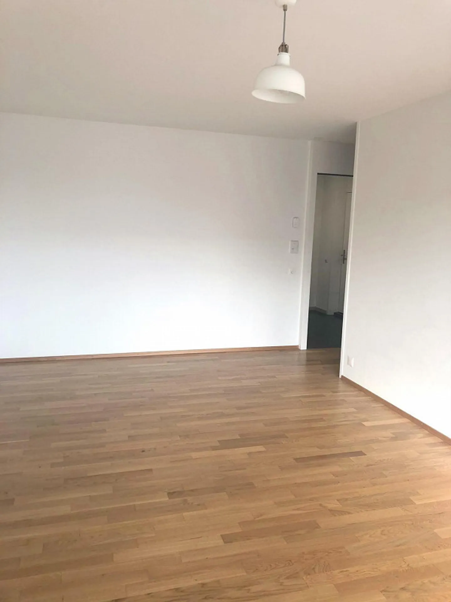 Appartamento da sogno di 1,5 stanze con balcone in posizione centrale - Foto 6 di 10
