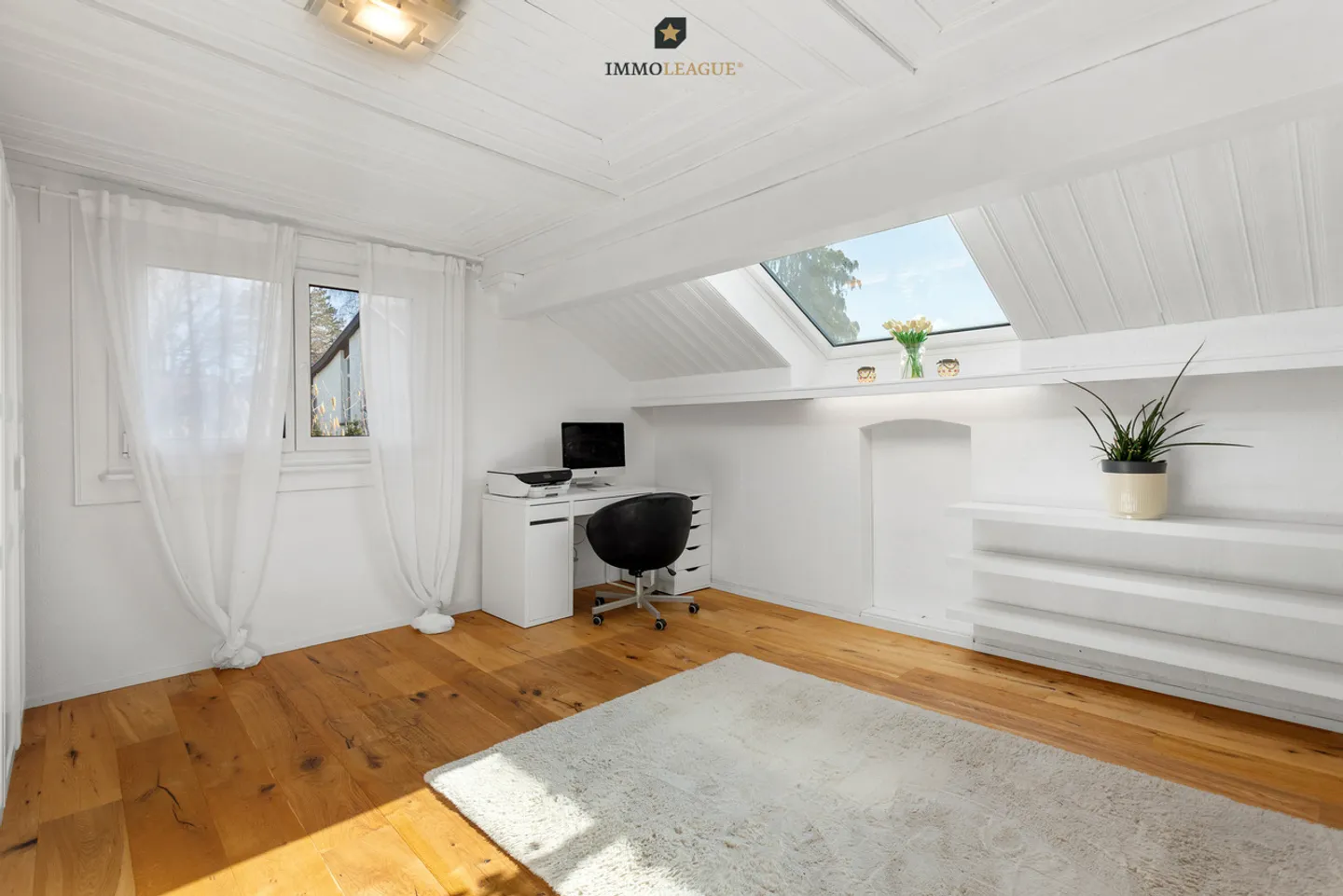 Idylle familiale avec un vaste paradis de jardin - Photo 4 sur 8