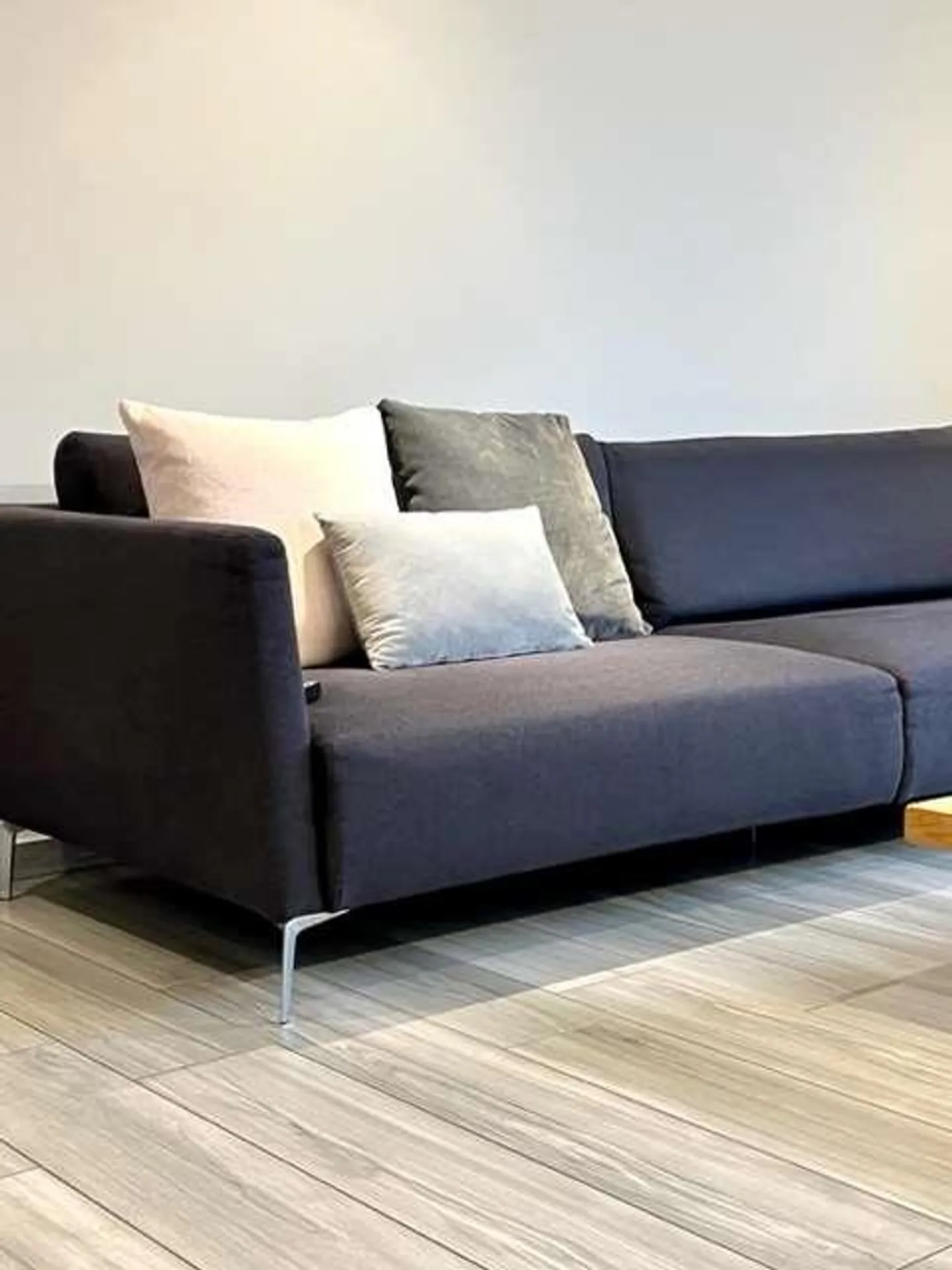 Neue Wohnung im Zentrum von Giubiasco - Foto 3 von 13