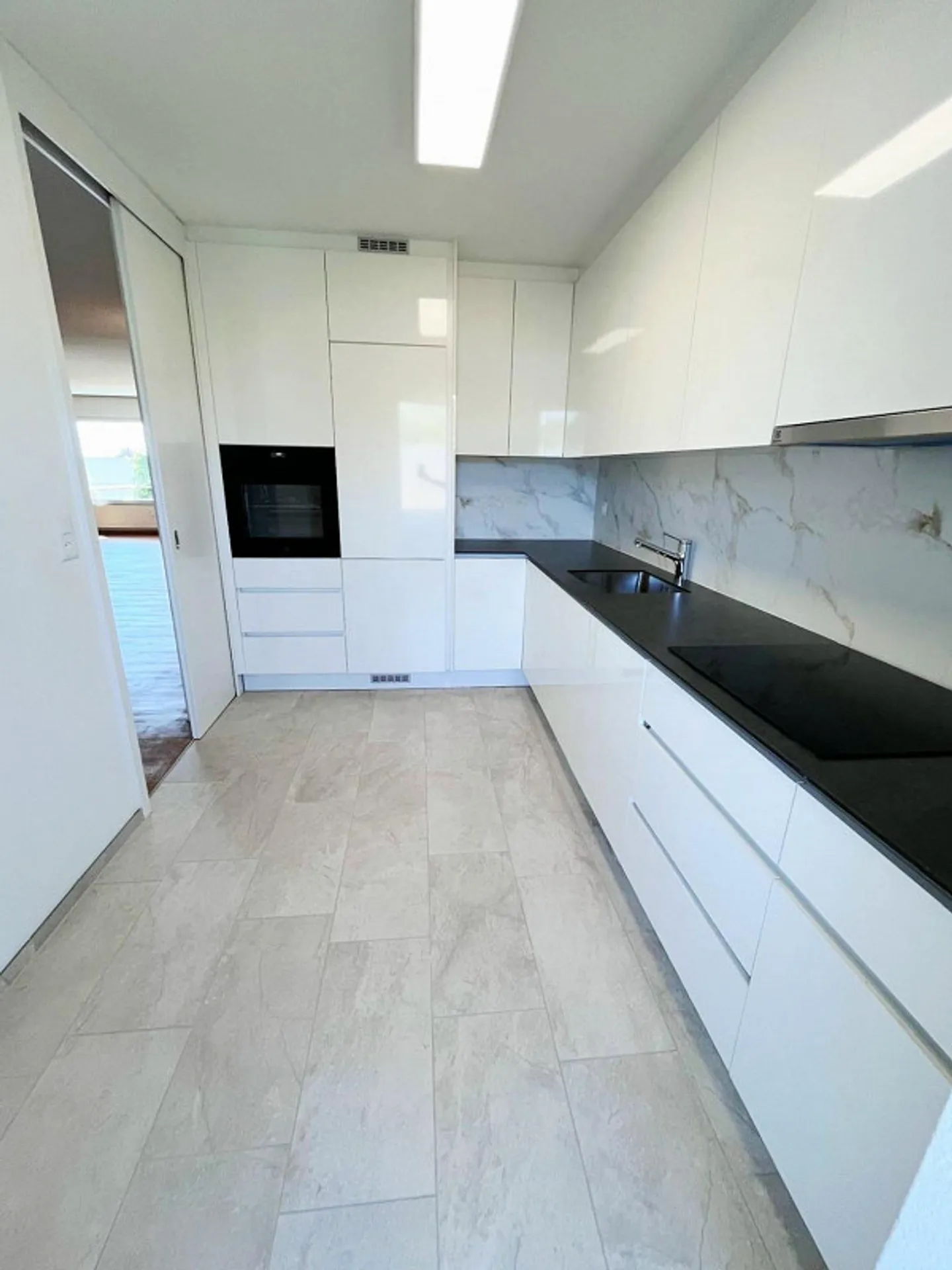 Renovierte 4.5-Zimmer-Wohnung - Foto 3 von 11
