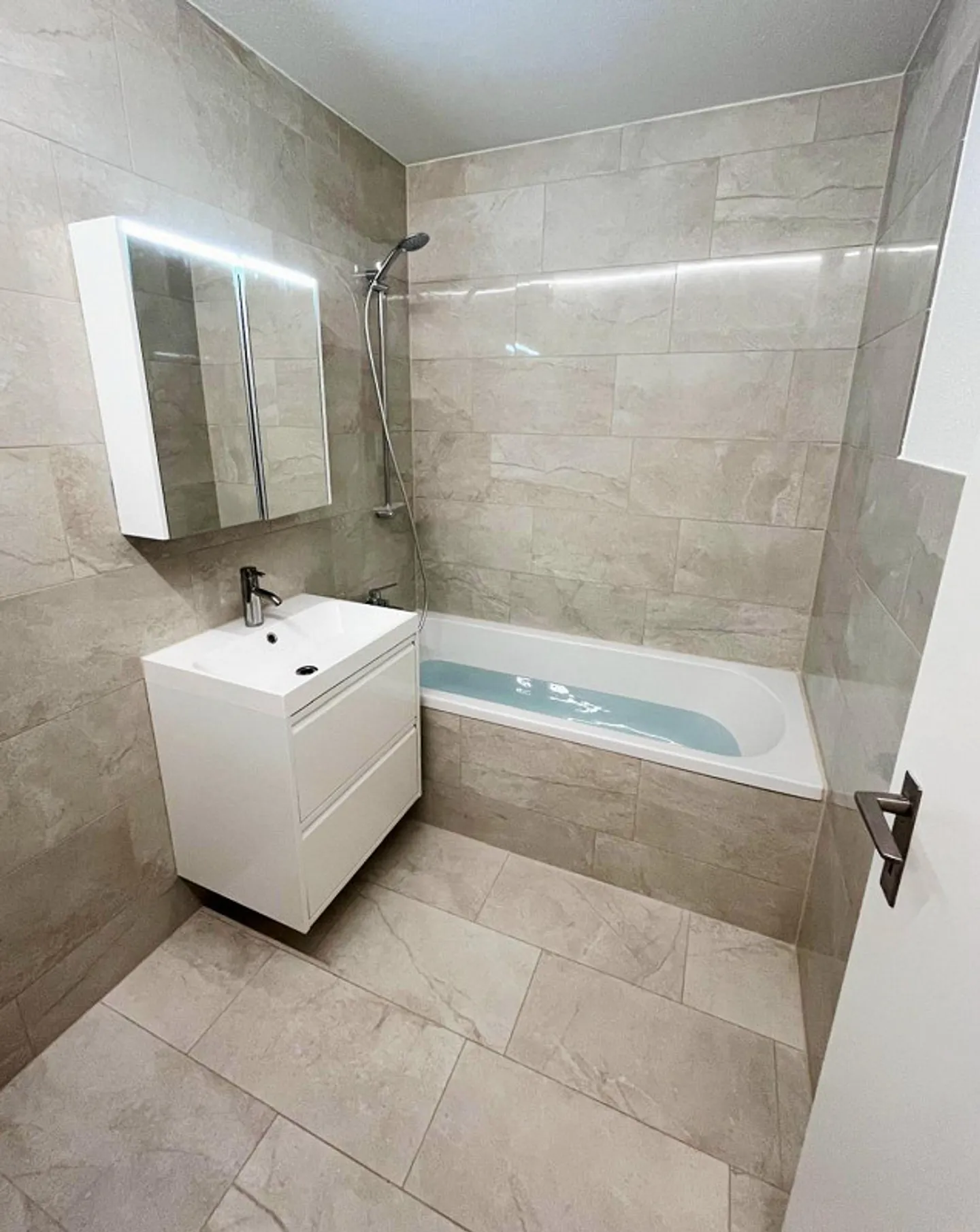 Renovierte 4.5-Zimmer-Wohnung - Foto 7 von 11