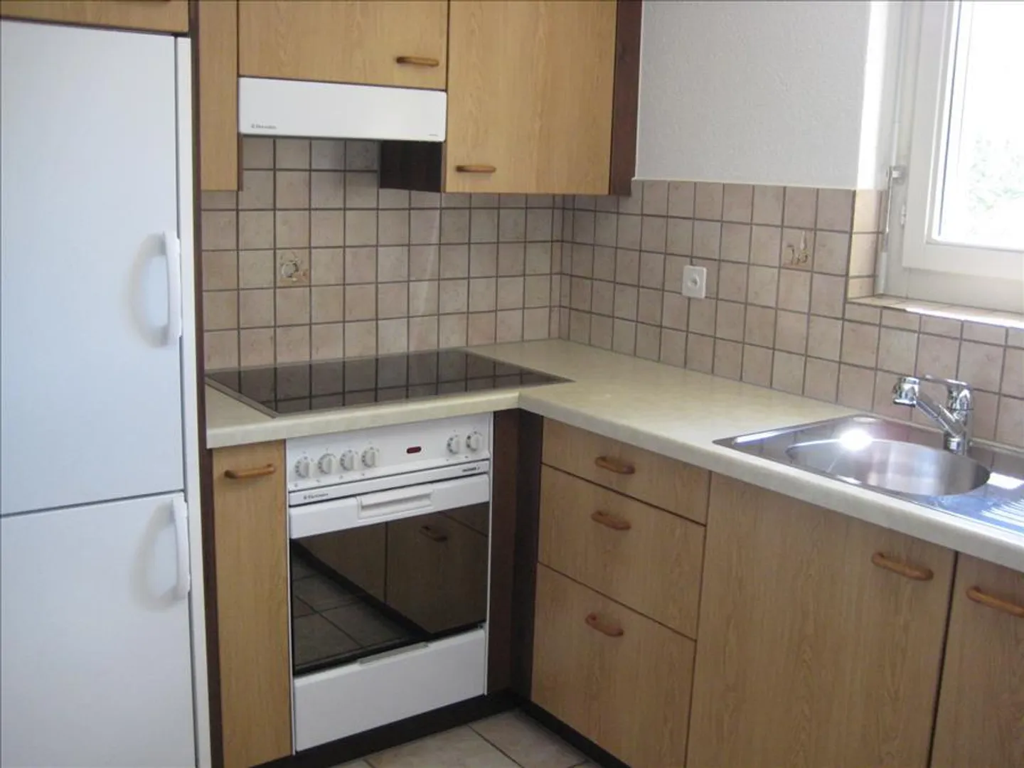 Charmante Wohnung mit Balkon - Foto 2 von 4