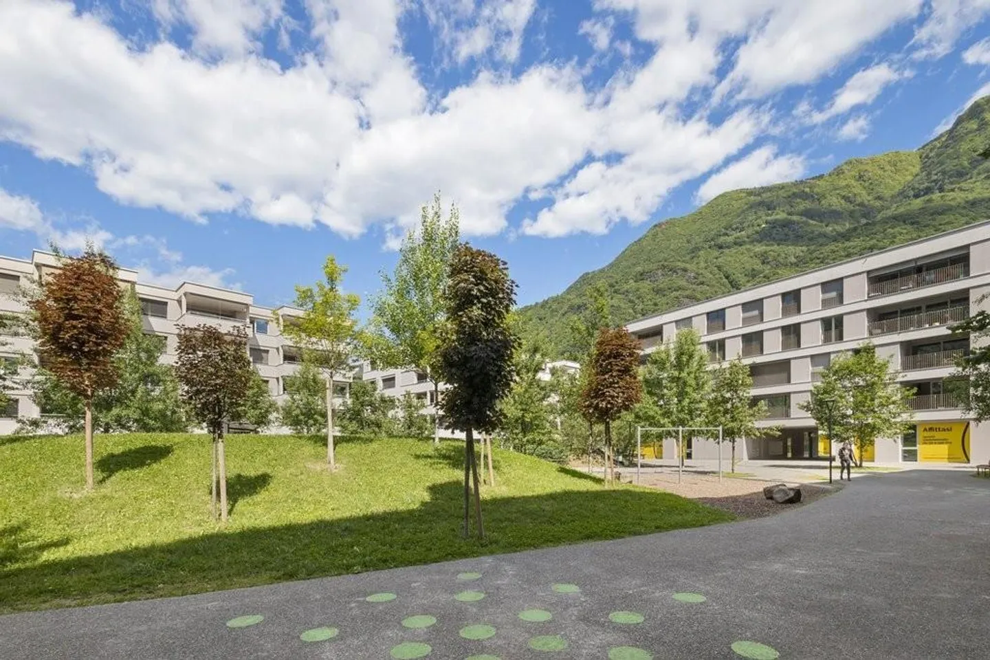 Wir vermieten eine helle und moderne 4,5-Zimmer-Wohnung mit privatem Garten - Foto 8 von 8