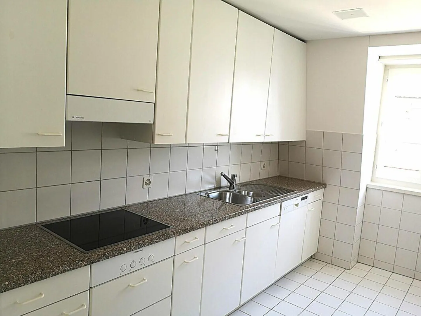 Geräumige 3.5-Zimmer Wohnung - Foto 3 von 11