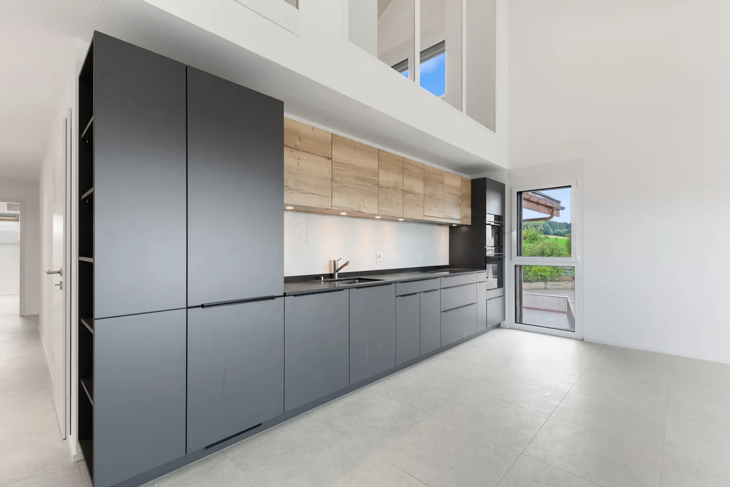 Appartamento con 5.5 stanze in duplex a Prévonloup - Foto 2 di 10
