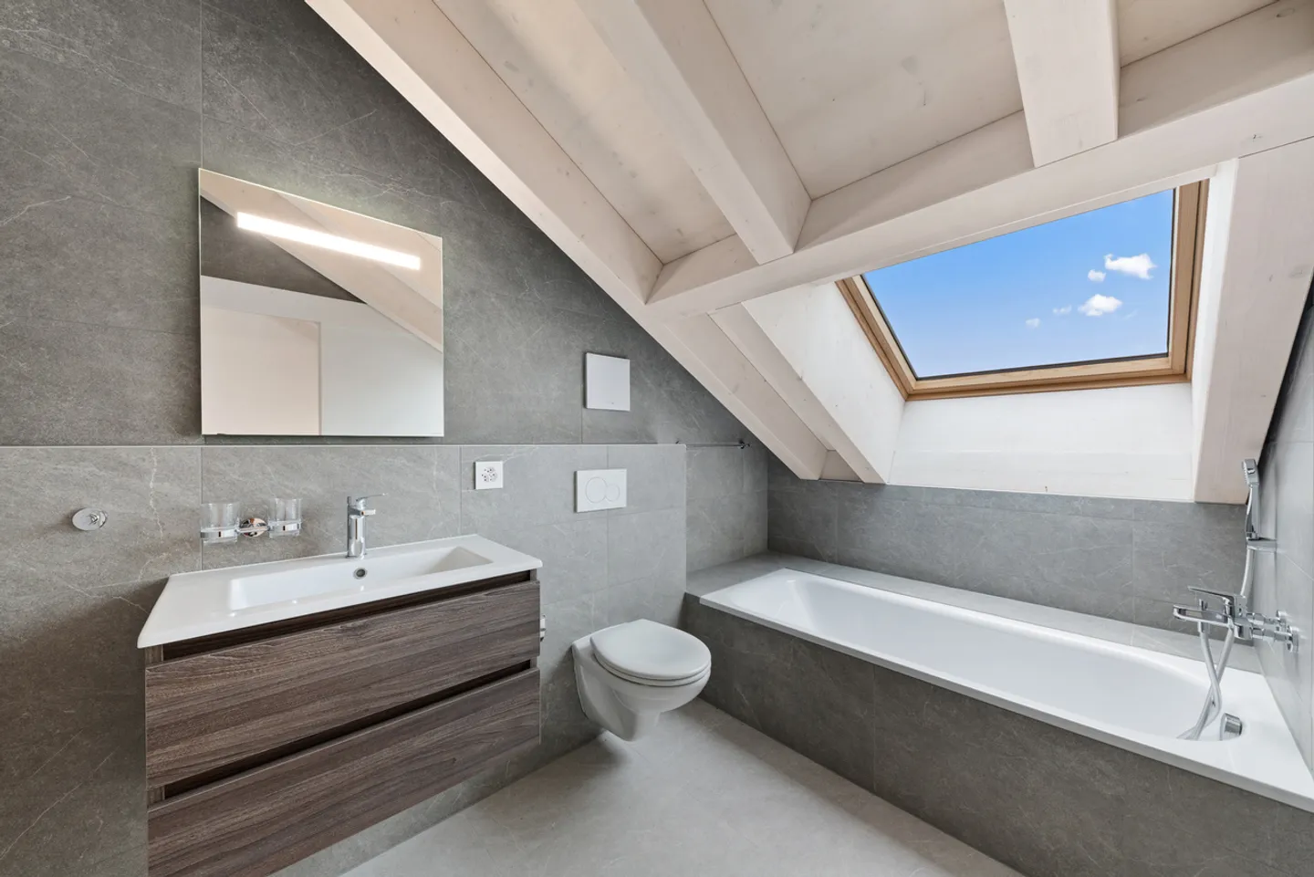 Appartamento con 5.5 stanze in duplex a Prévonloup - Foto 7 di 10