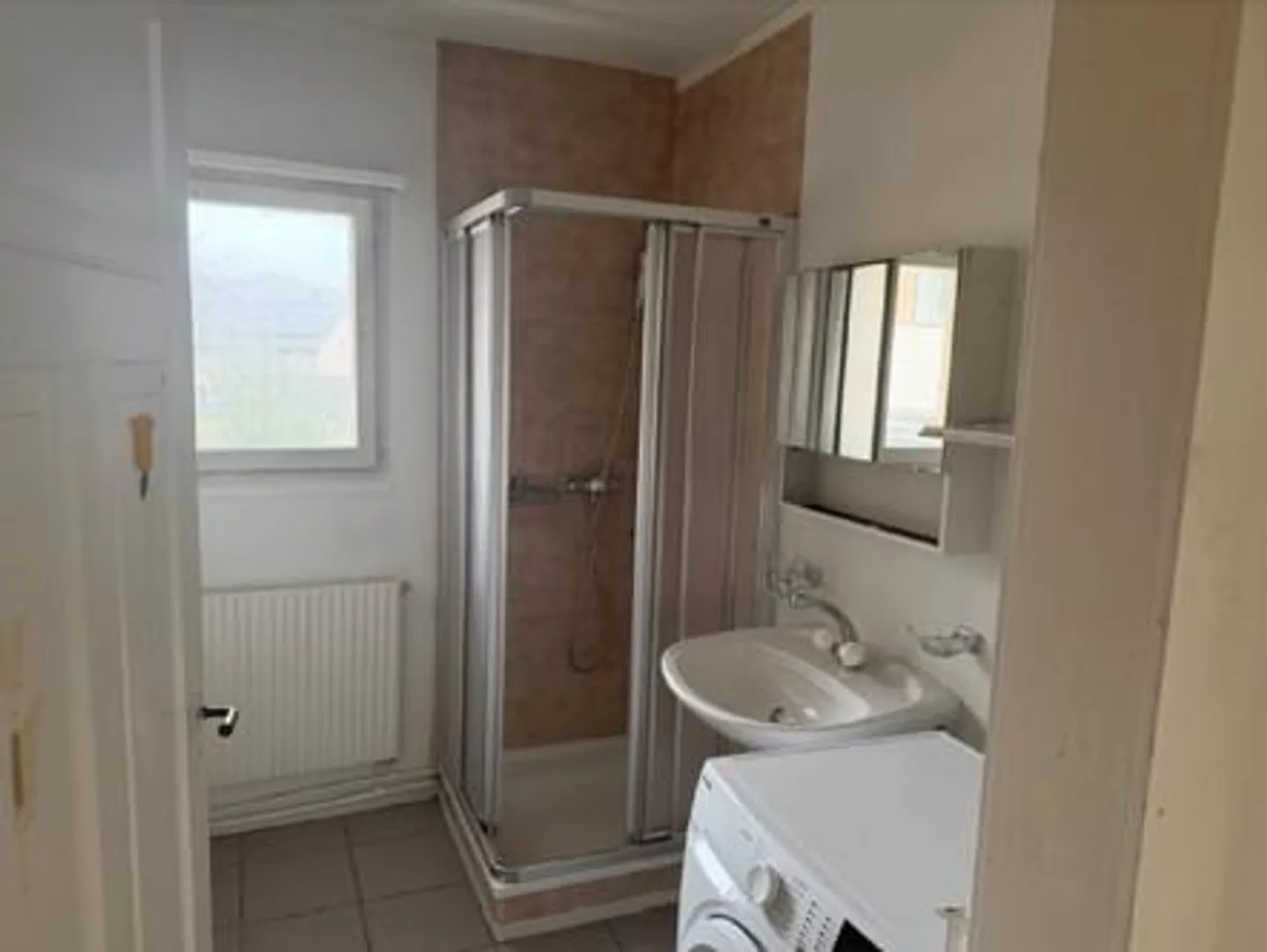 Maison individuelle de 4,5 pièces avec grand atelier - Photo 5 sur 10