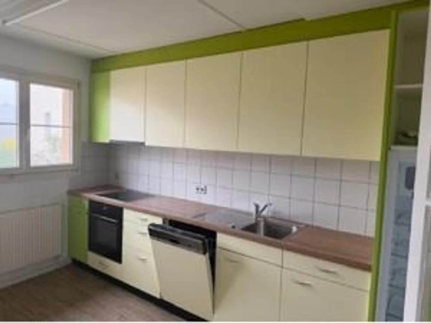 Maison individuelle de 4,5 pièces avec grand atelier - Photo 2 sur 10