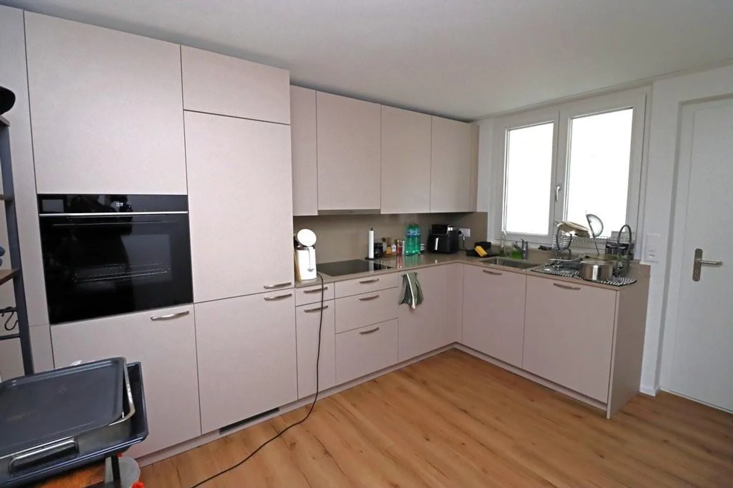 Modern 3.5-room apartment in a central location in Rüti - Photo 2 of 8