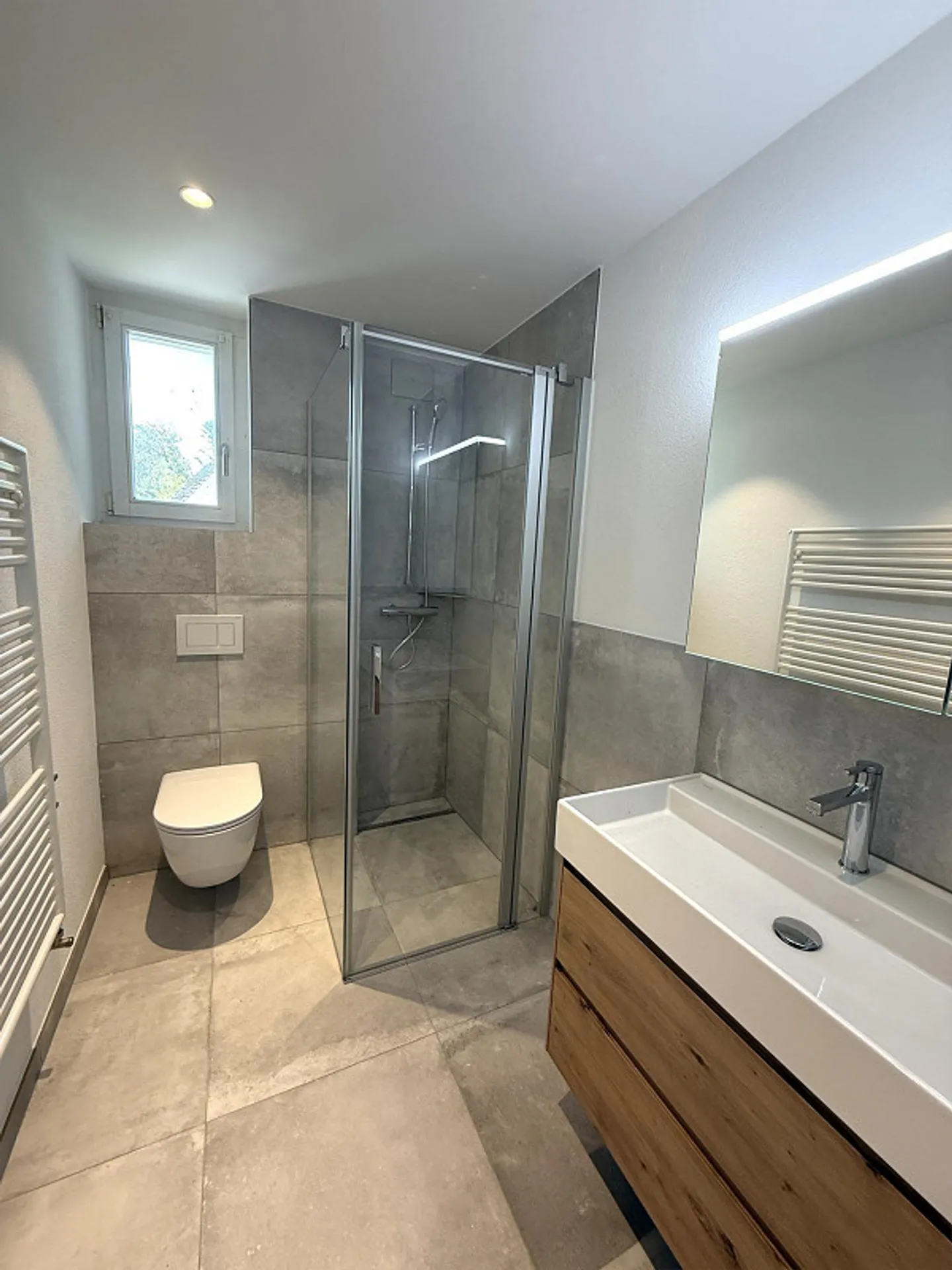 Dream home in the best location | renovated 3.5-room apartment with beautiful views - Photo 7 of 9