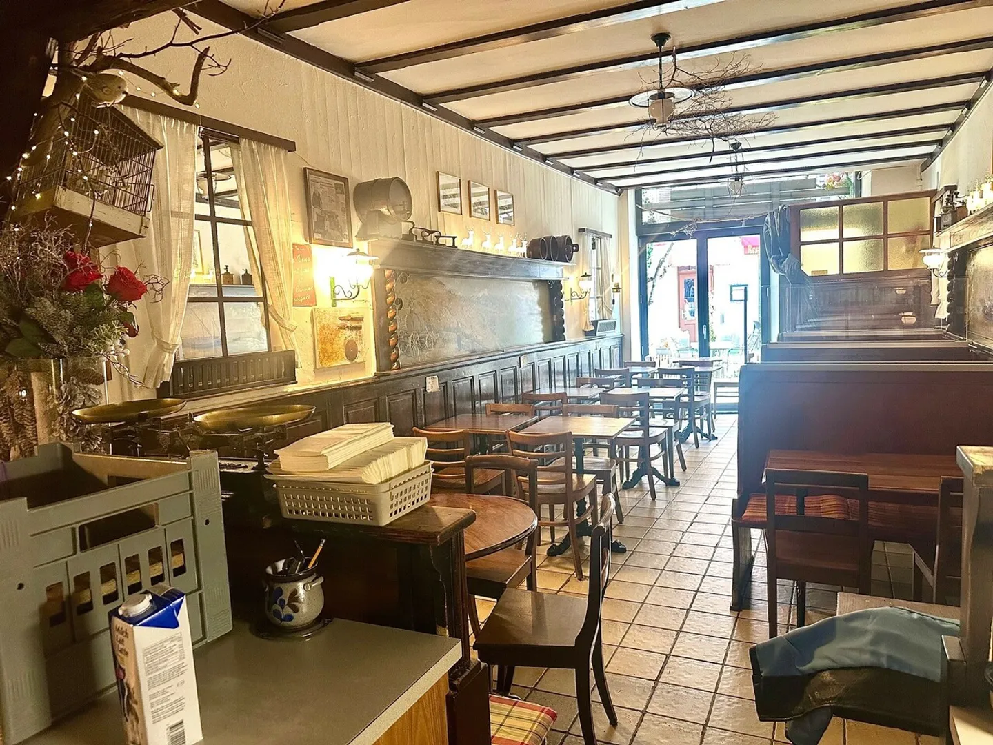 Spacieux local commercial au coeur de Vevey (Actuellement LE MAZOT) - Photo 4 sur 7