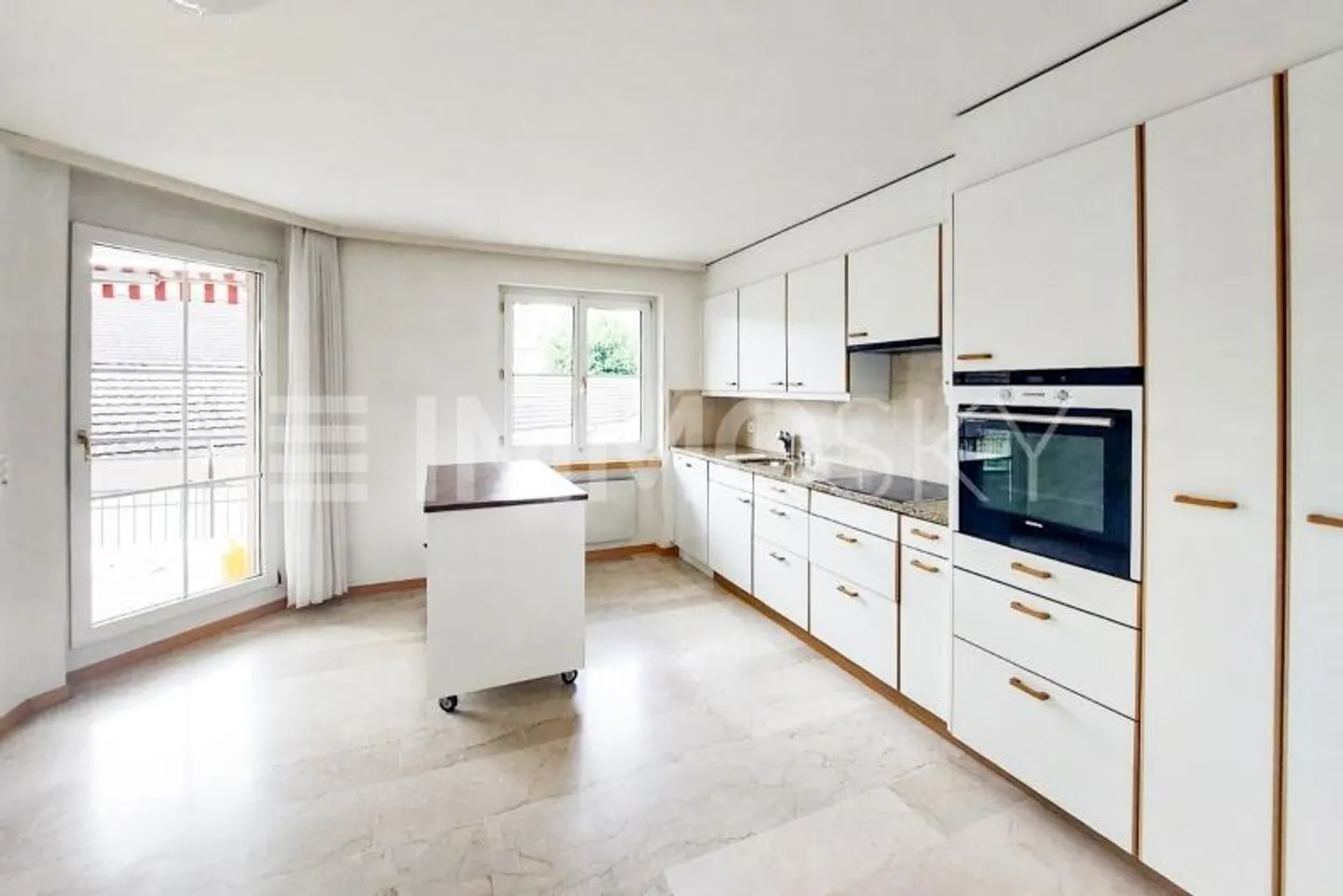 Ihr neues Zuhause mit Balkon und Ruhegarantie - Foto 3 von 5