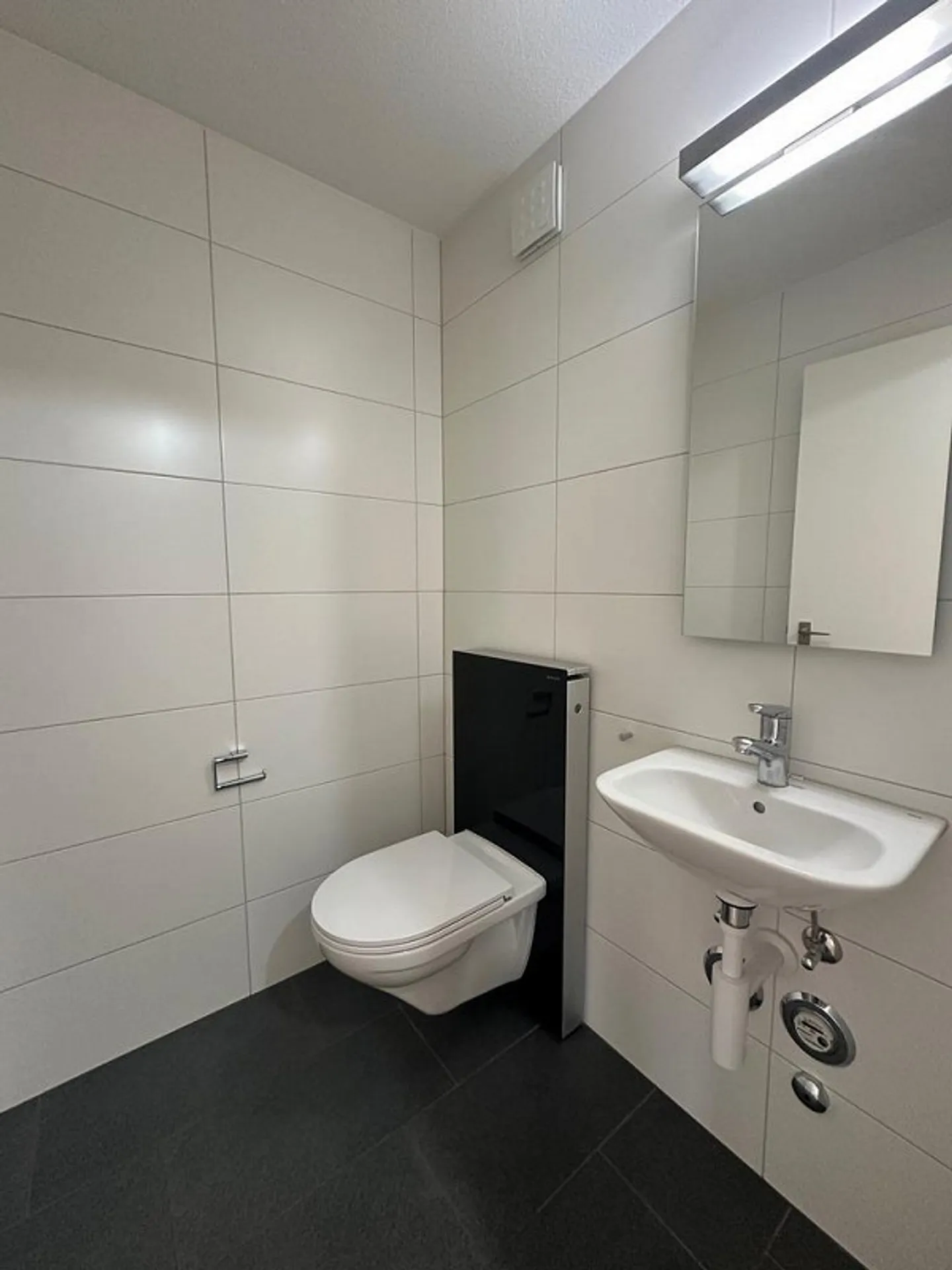 Appartamento mansardato luminoso con grande terrazza e vista - Foto 5 di 12