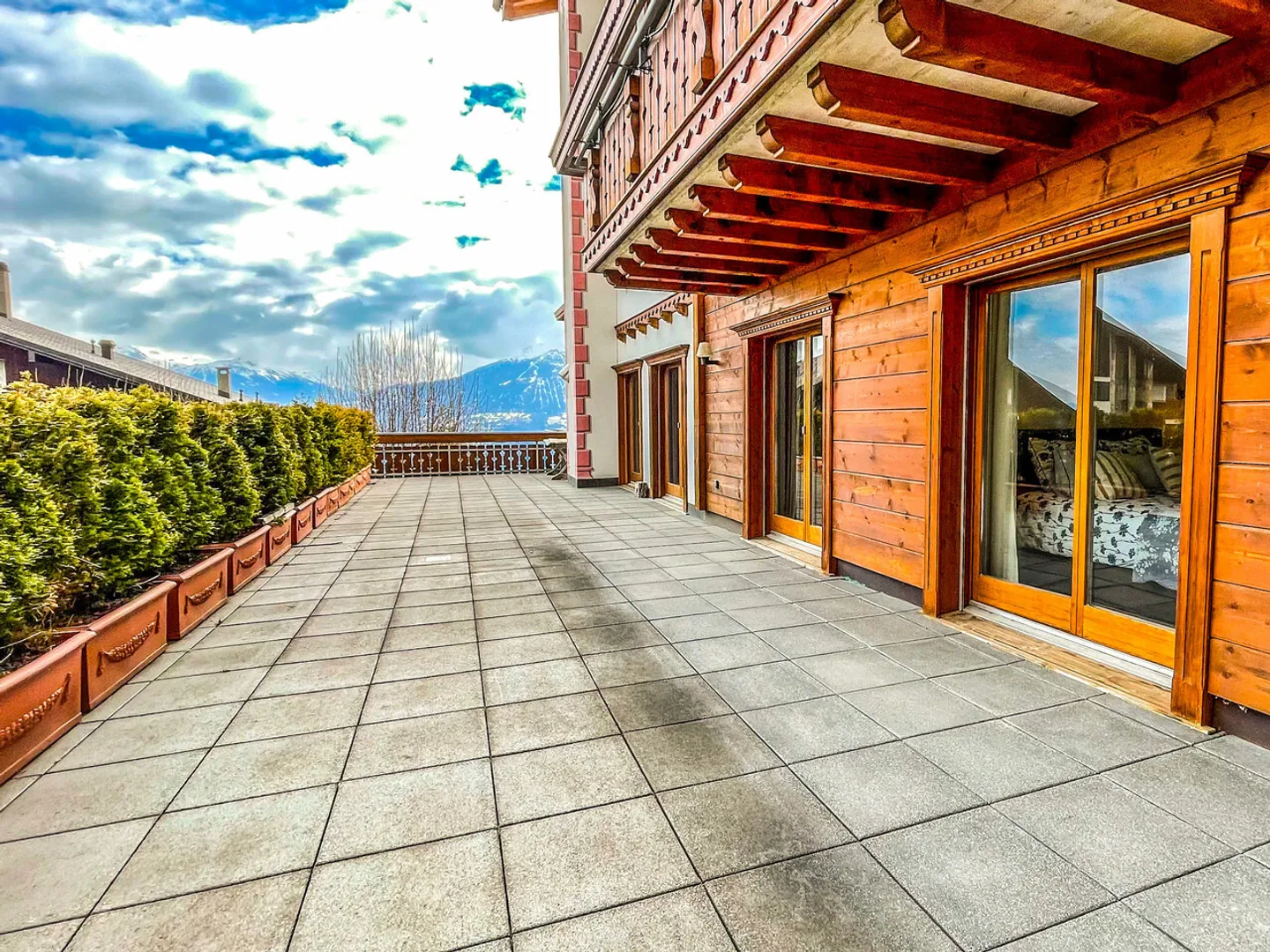 «4.5 Zimmerwohnung mit grosser Terrasse und Balkon - Montana» - Foto 15 von 15