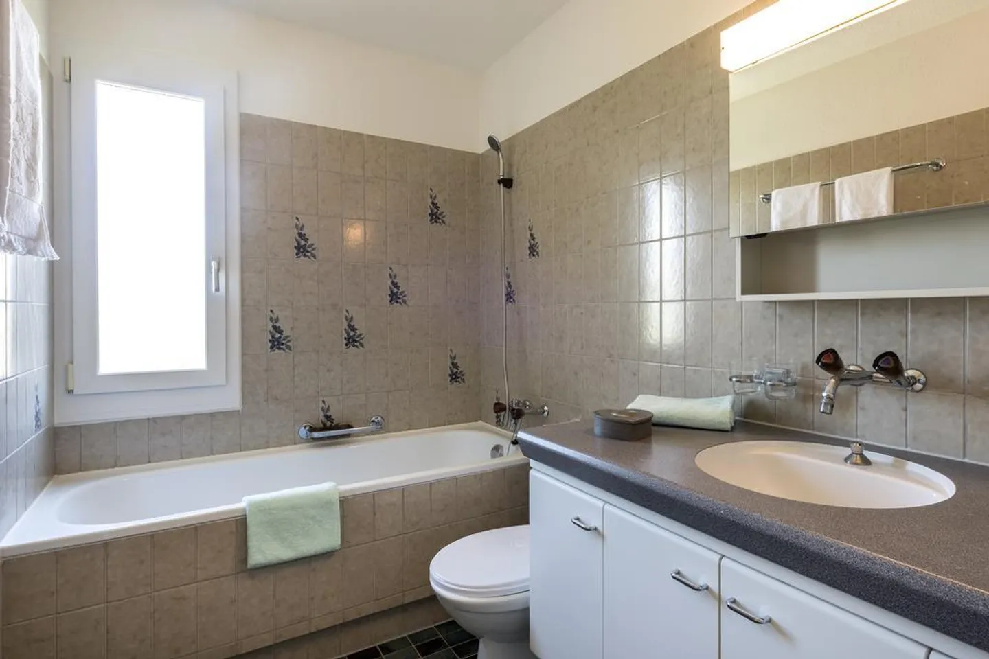 3.5-Zimmer-Wohnung in Richterswil zu vermieten - Foto 3 von 6