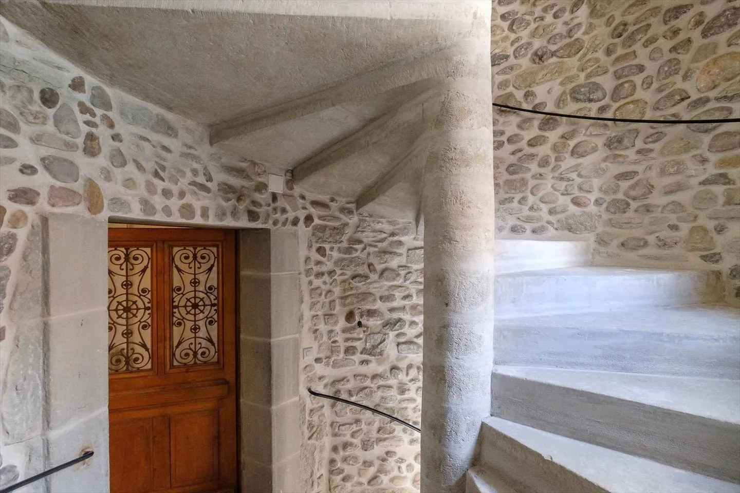 IN CO-ESCLUSIVA: Il castello di Bourdigny - Foto 8 di 13