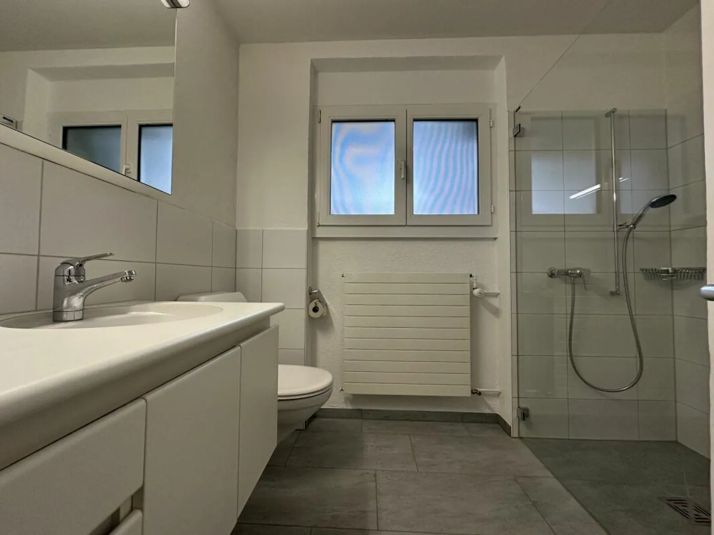 Hübsches 3.5-Zimmer-Haus im Grünen - Foto 8 von 13