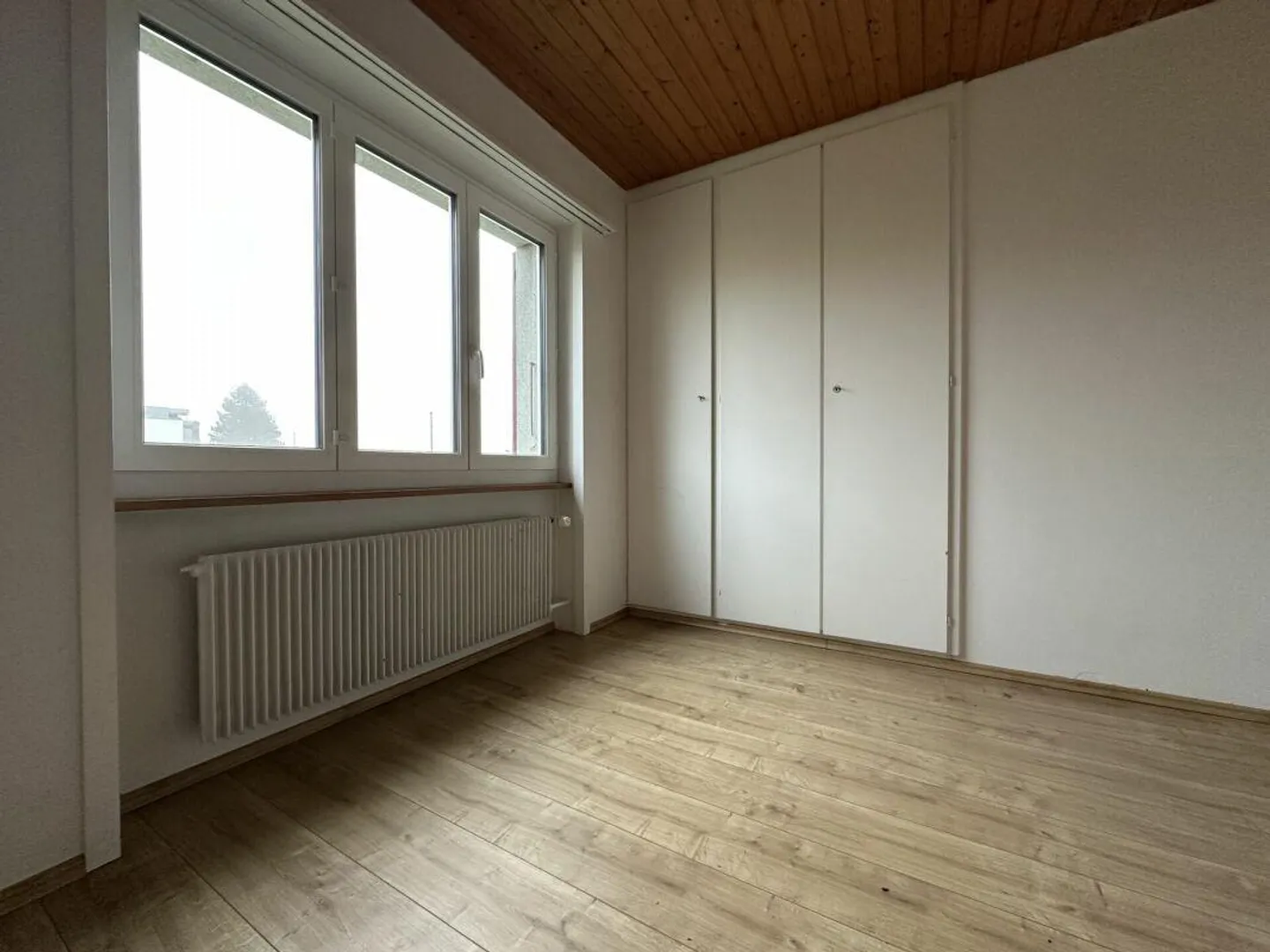 Hübsches 3.5-Zimmer-Haus im Grünen - Foto 10 von 13