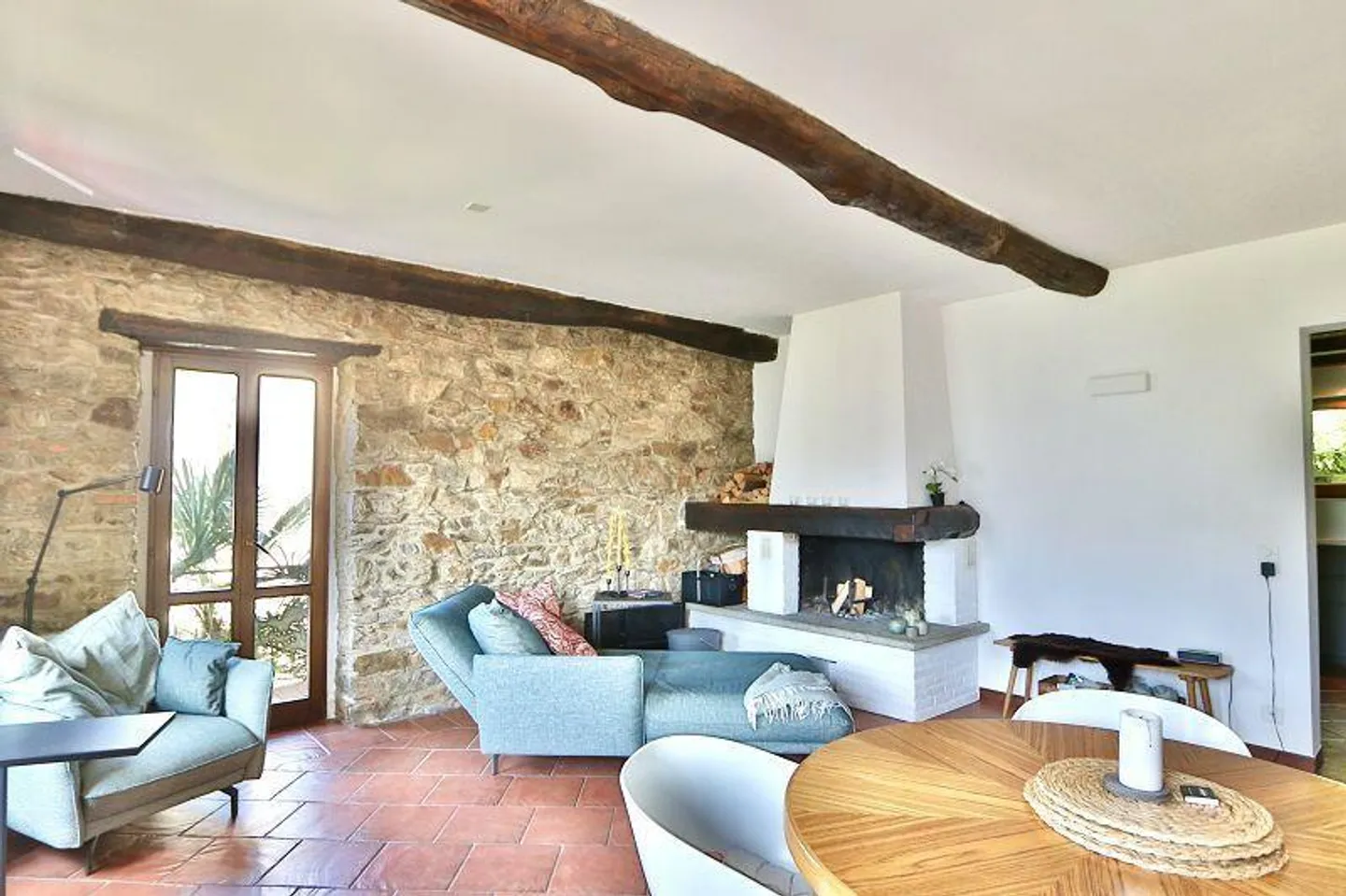 4 1/2-Room Maisonette Apartment with Private Garden in a Very Quiet, Sunny Location - Photo 3 of 44