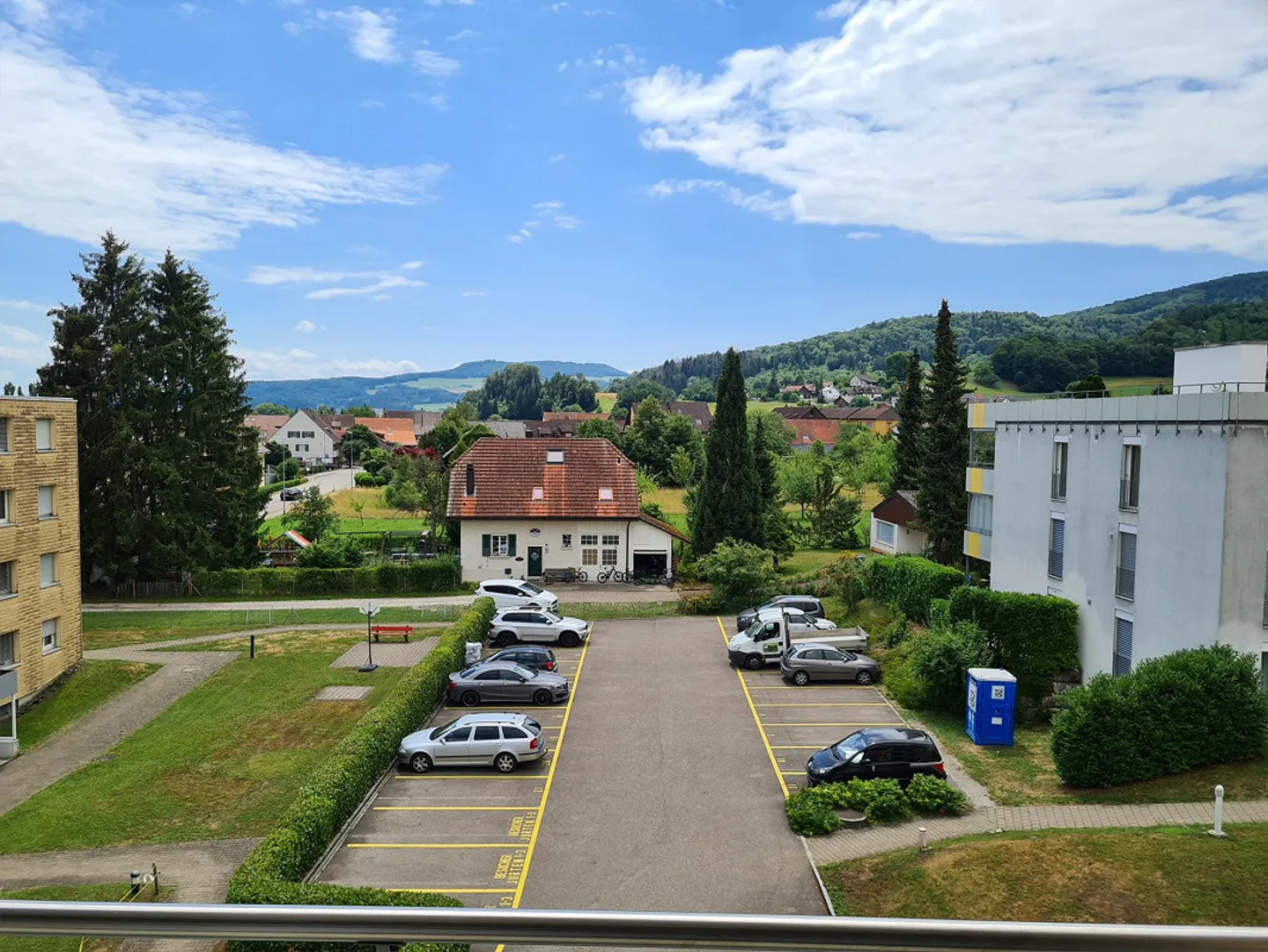 Recherche d'un nouveau locataire pour un appartement lumineux de 2 1/2 pièces dans un quartier calme - Photo 1 sur 7