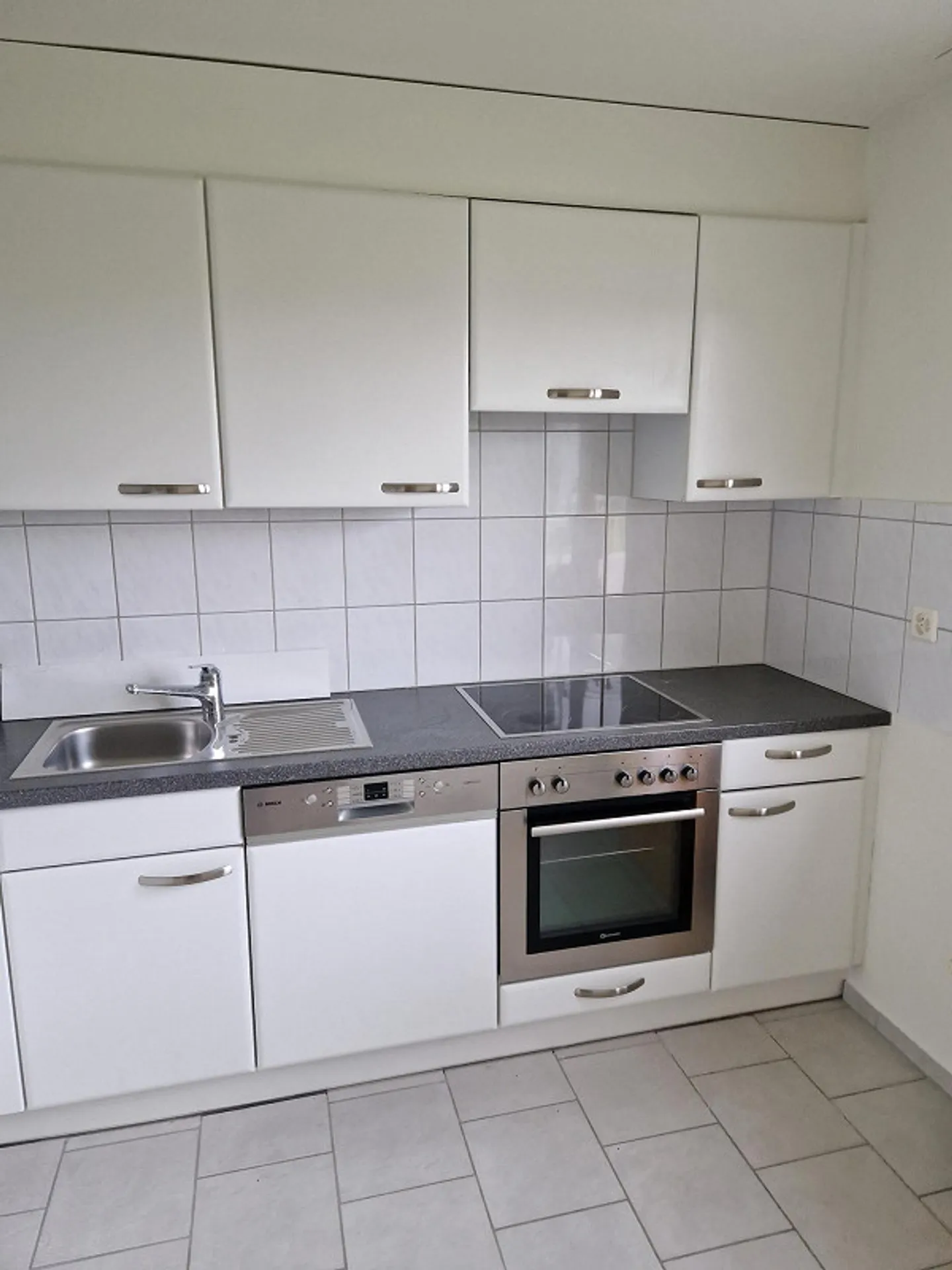 Recherche d'un nouveau locataire pour un appartement lumineux de 2 1/2 pièces dans un quartier calme - Photo 2 sur 7