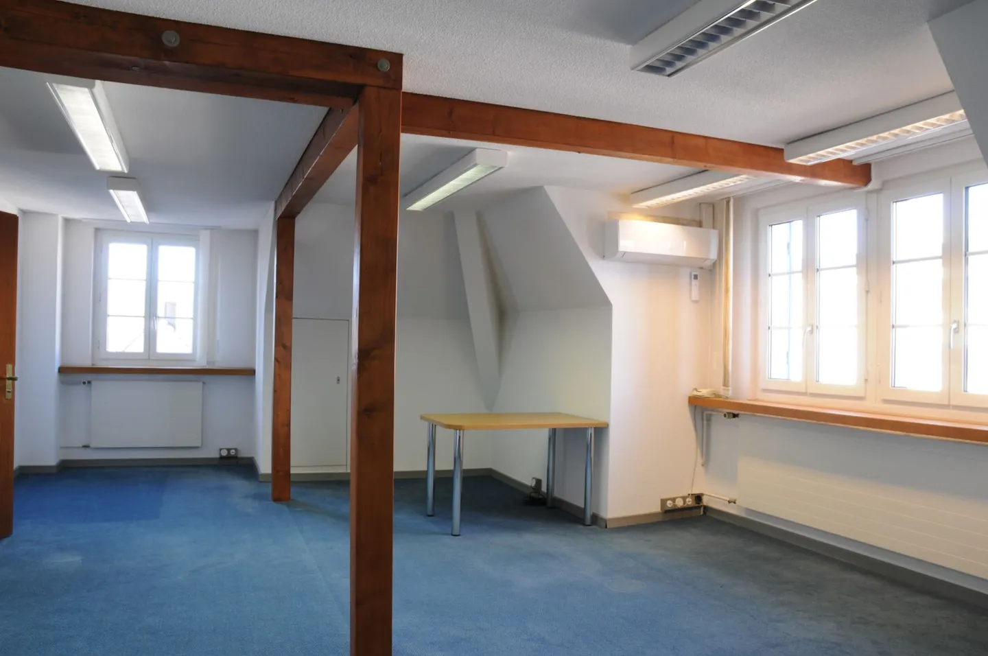 Bureau dans un emplacement de choix - Photo 8 sur 12