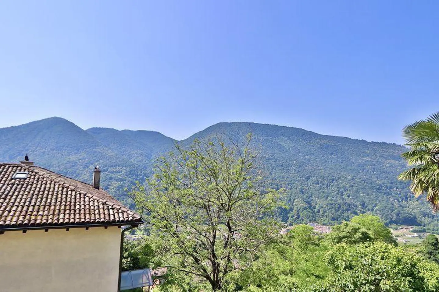 4 1/2-Room Maisonette Apartment with Private Garden in a Very Quiet, Sunny Location - Photo 36 of 44