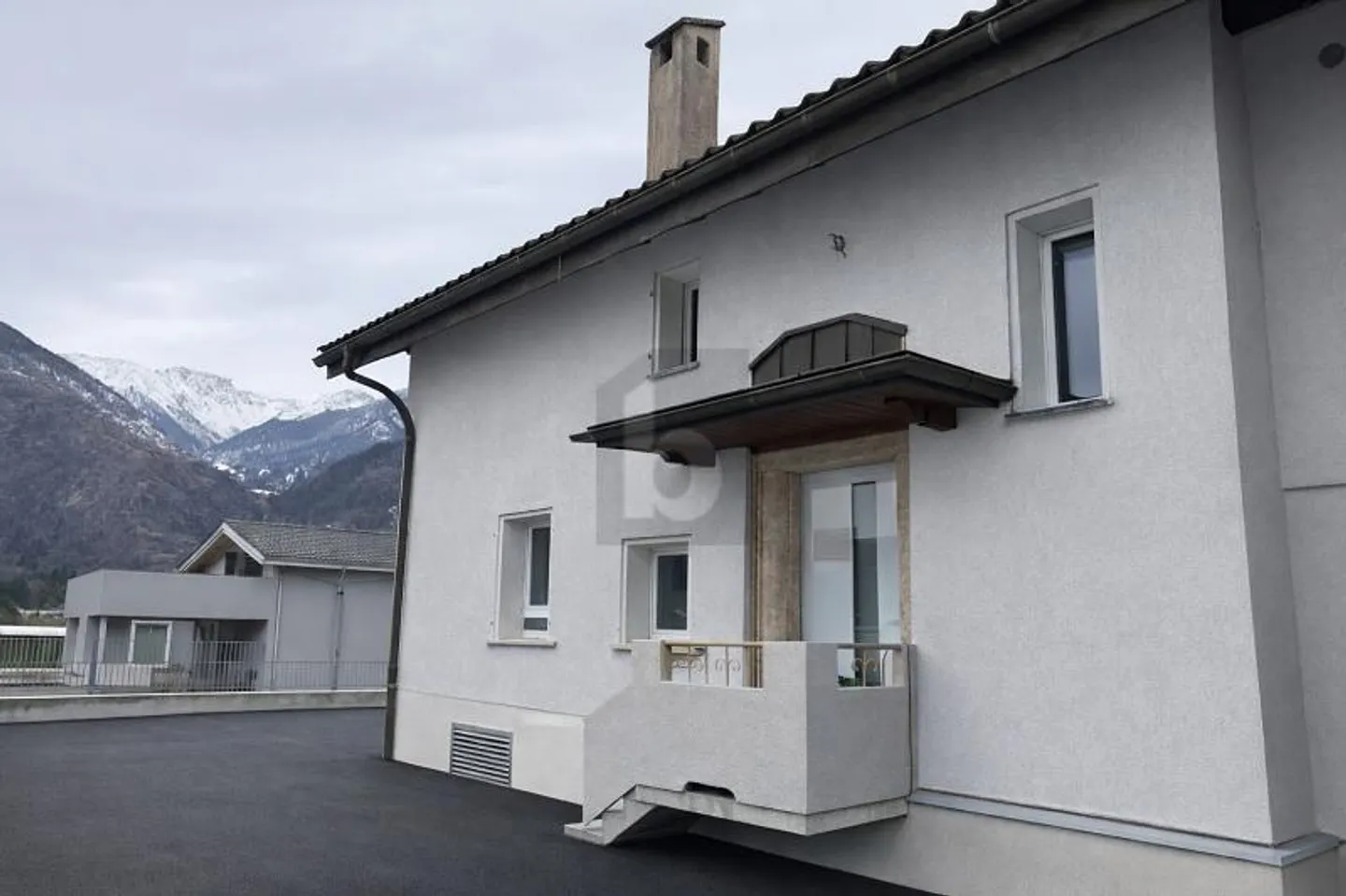 RARE, LUMINOSO, FUNZIONALE E ECO-COMPATIBILE - Foto 1 di 6