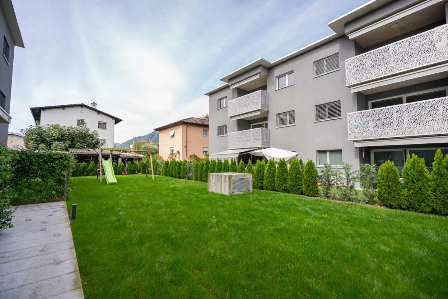 Nouvel appartement moderne de 4,5 pièces dans un emplacement attrayant à Gordola - Photo 1 sur 20